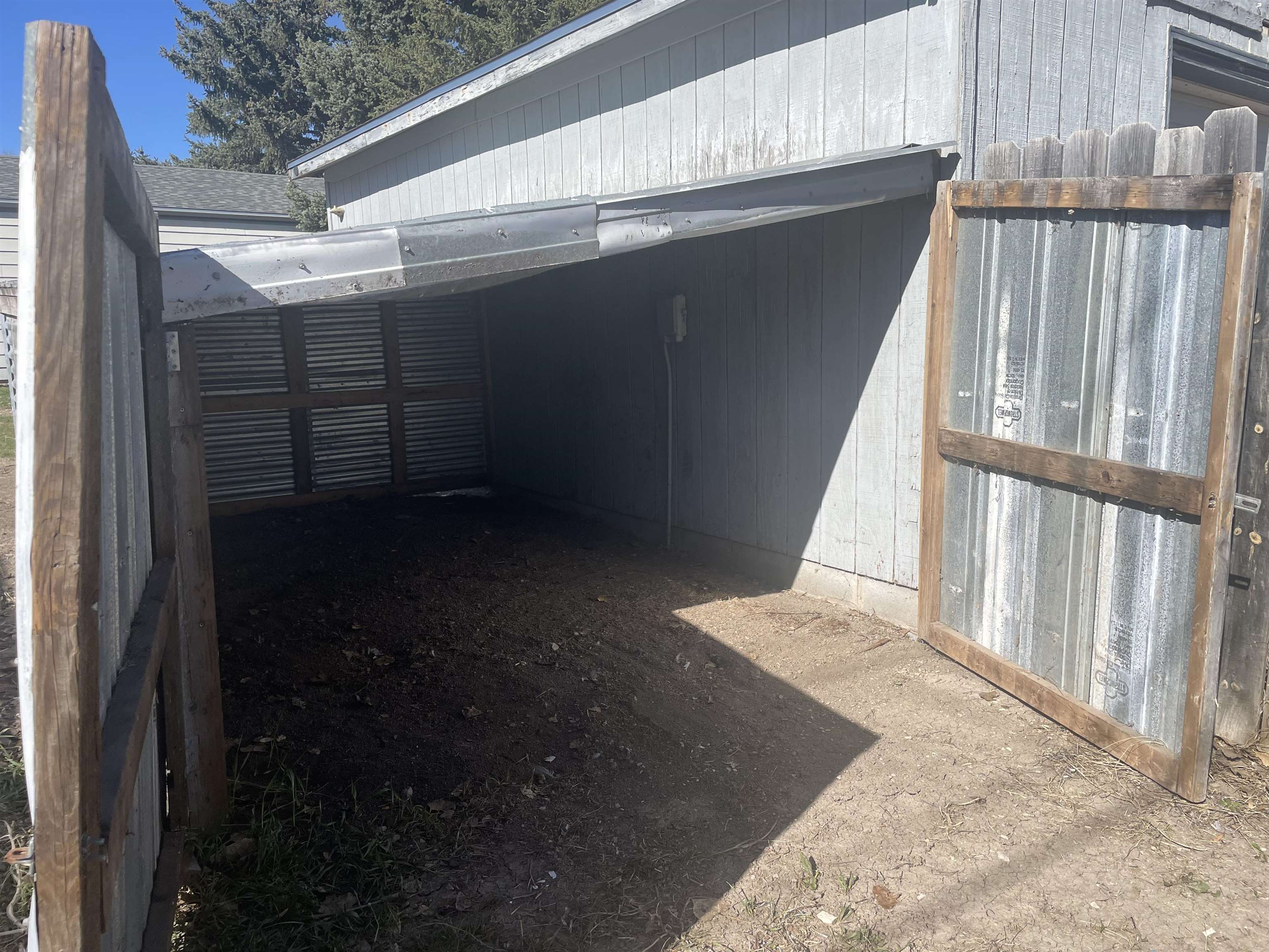 Storage Shed off Alley