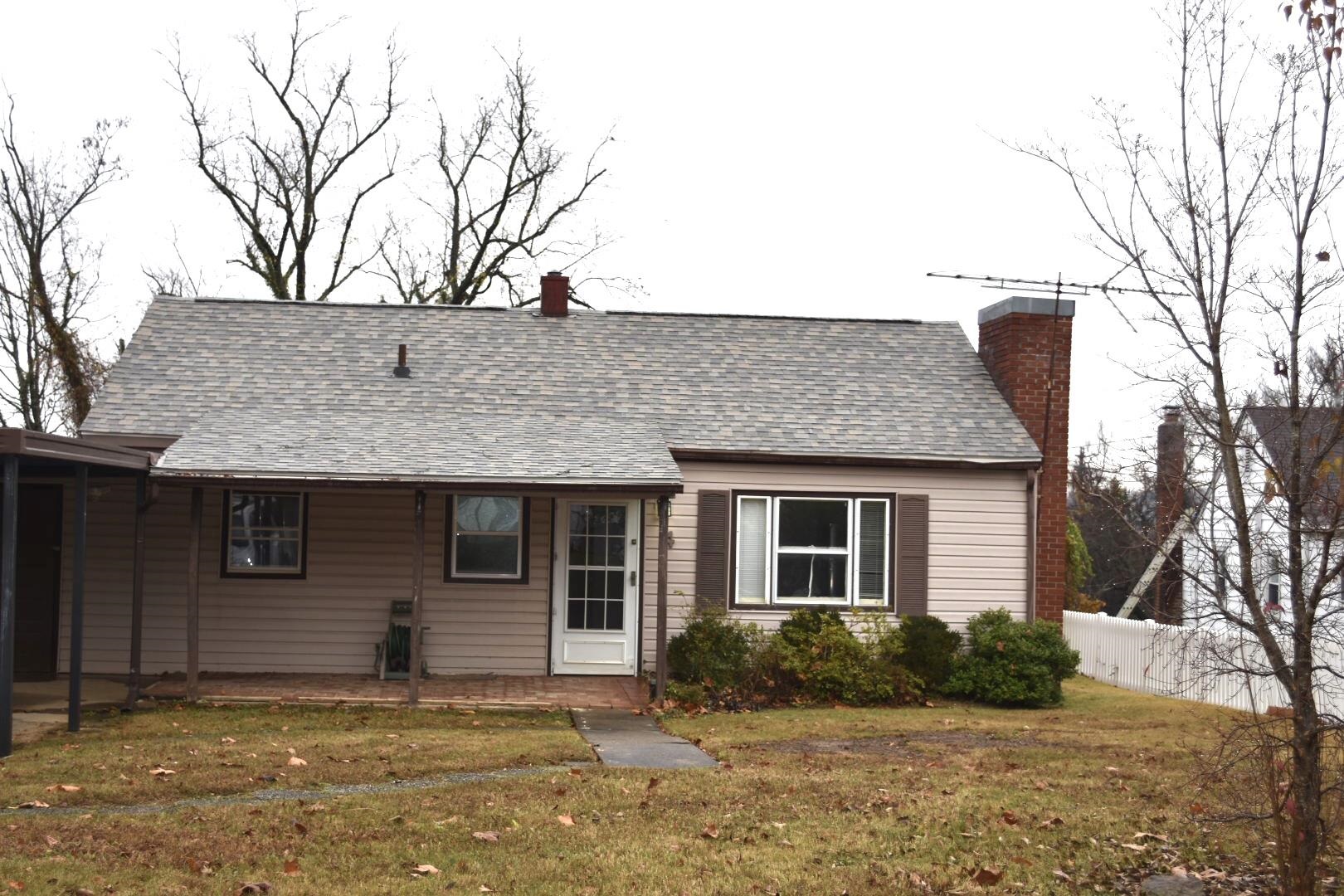 4 S Queens Court Huntington WV 25705