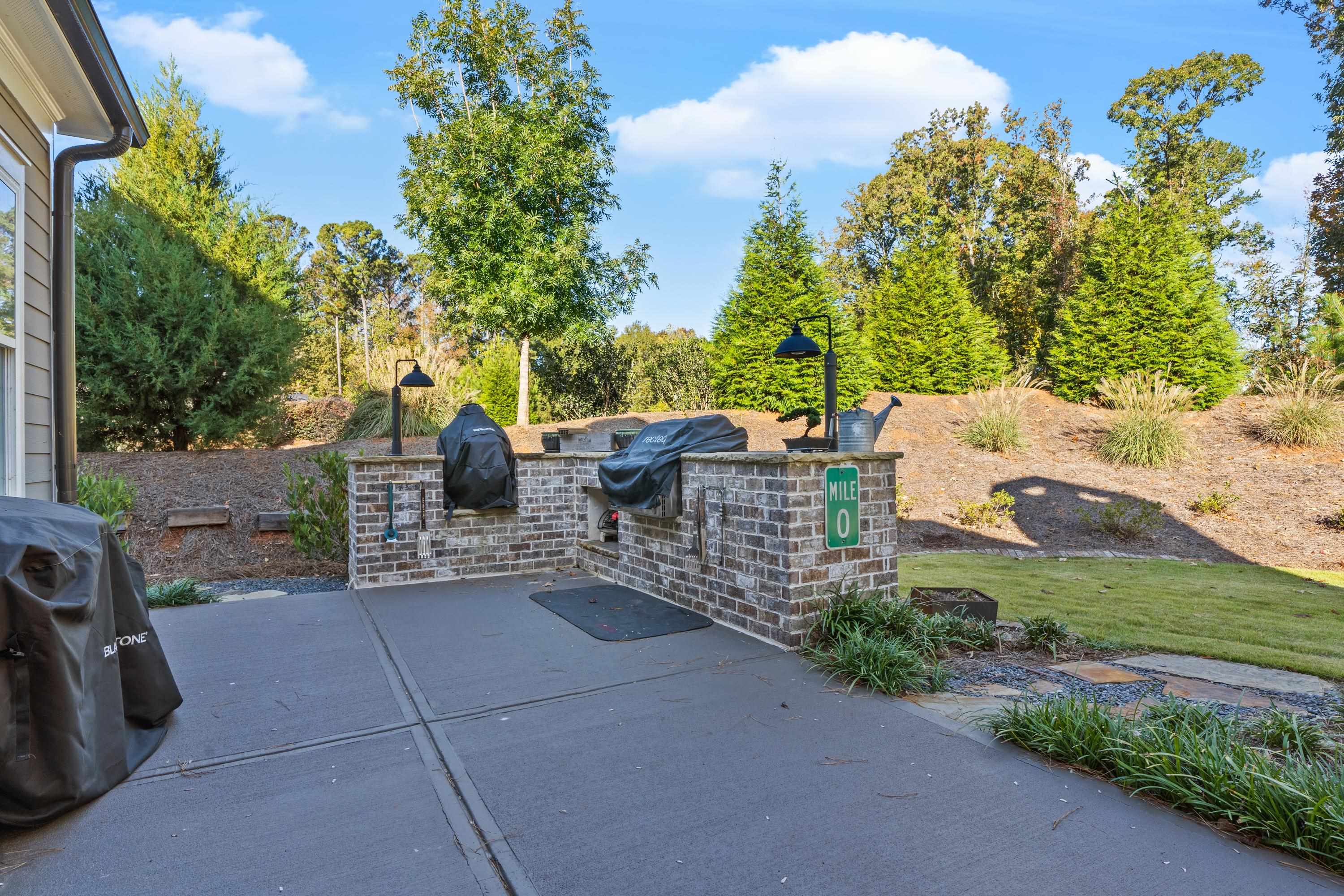 111 WINGSPAN WAY lcbormls Luxury Lake Oconee Real Estate Group