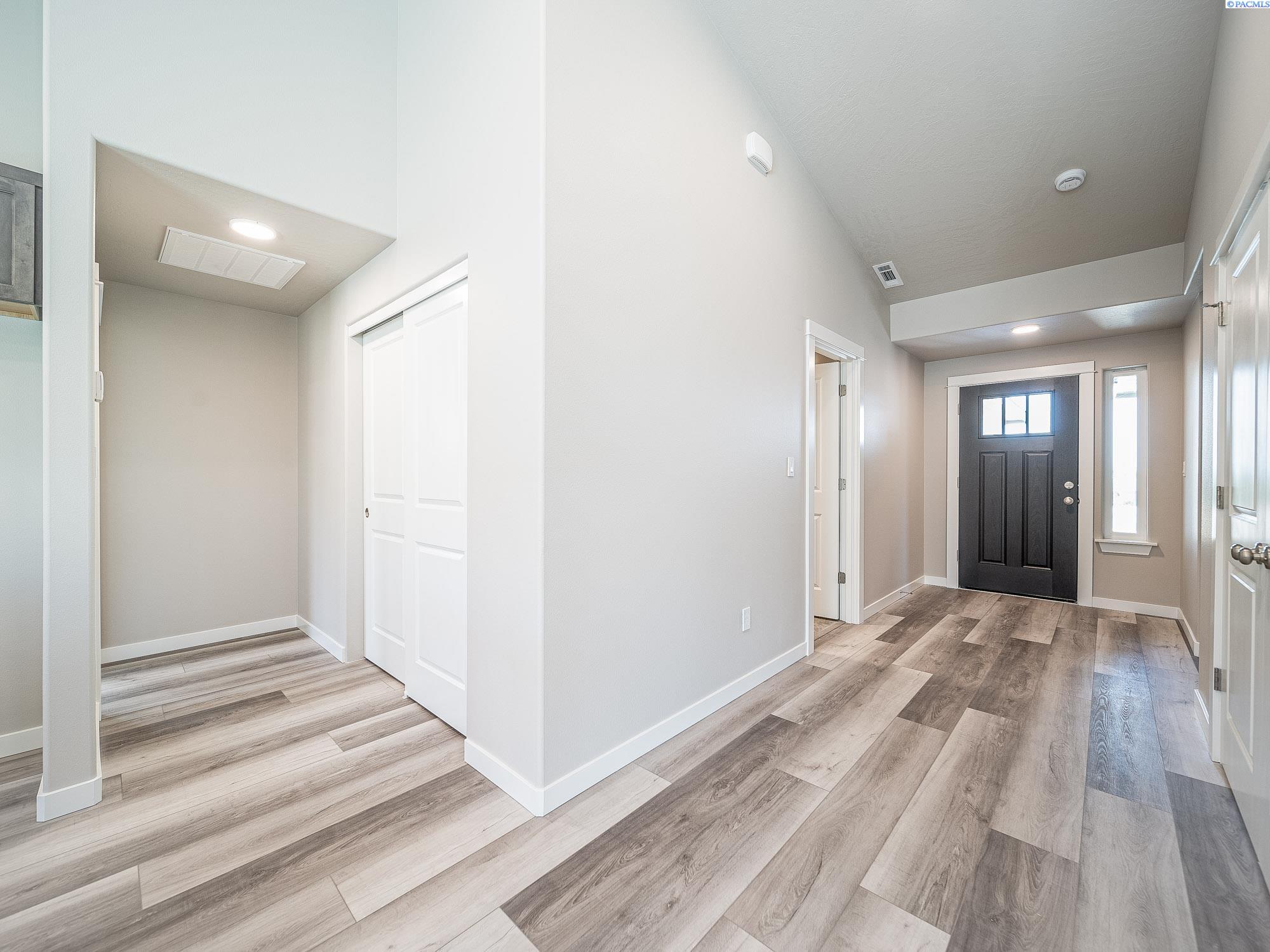 Homes for sale in Prosser, WA | 1600 Sw Kelandren Dr, Prosser, WA 99350 | MLS# 280733