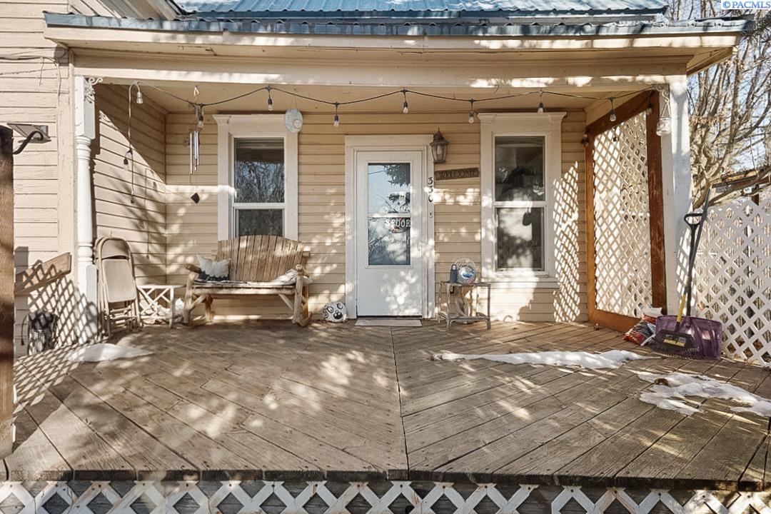 Homes for sale in Palouse, WA | 330 W Mohr St, Palouse, WA 99161 | MLS# 281455