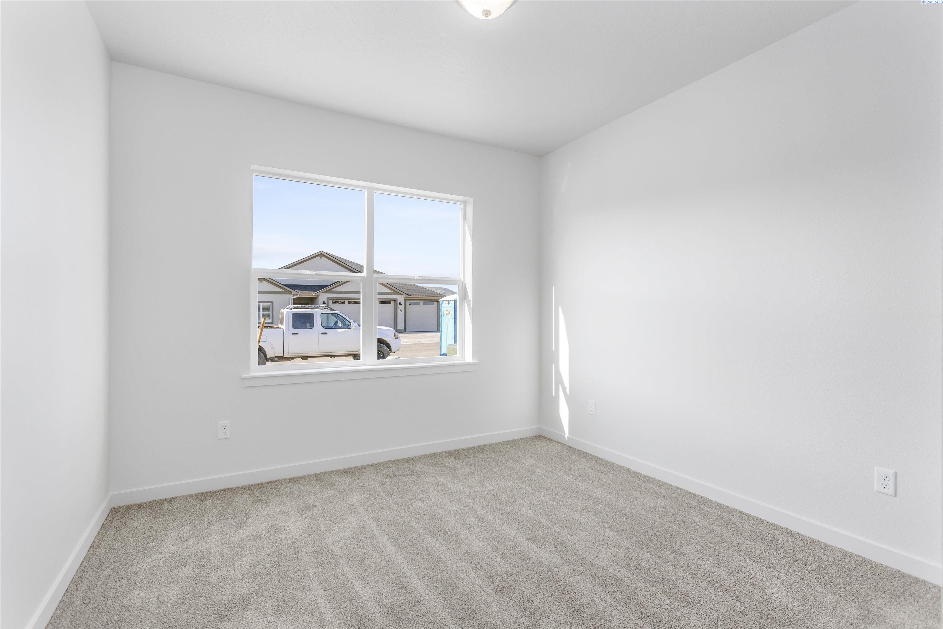 Homes for sale in Prosser, WA | 225 Bratton St, Prosser, WA 99350 | MLS# 282030