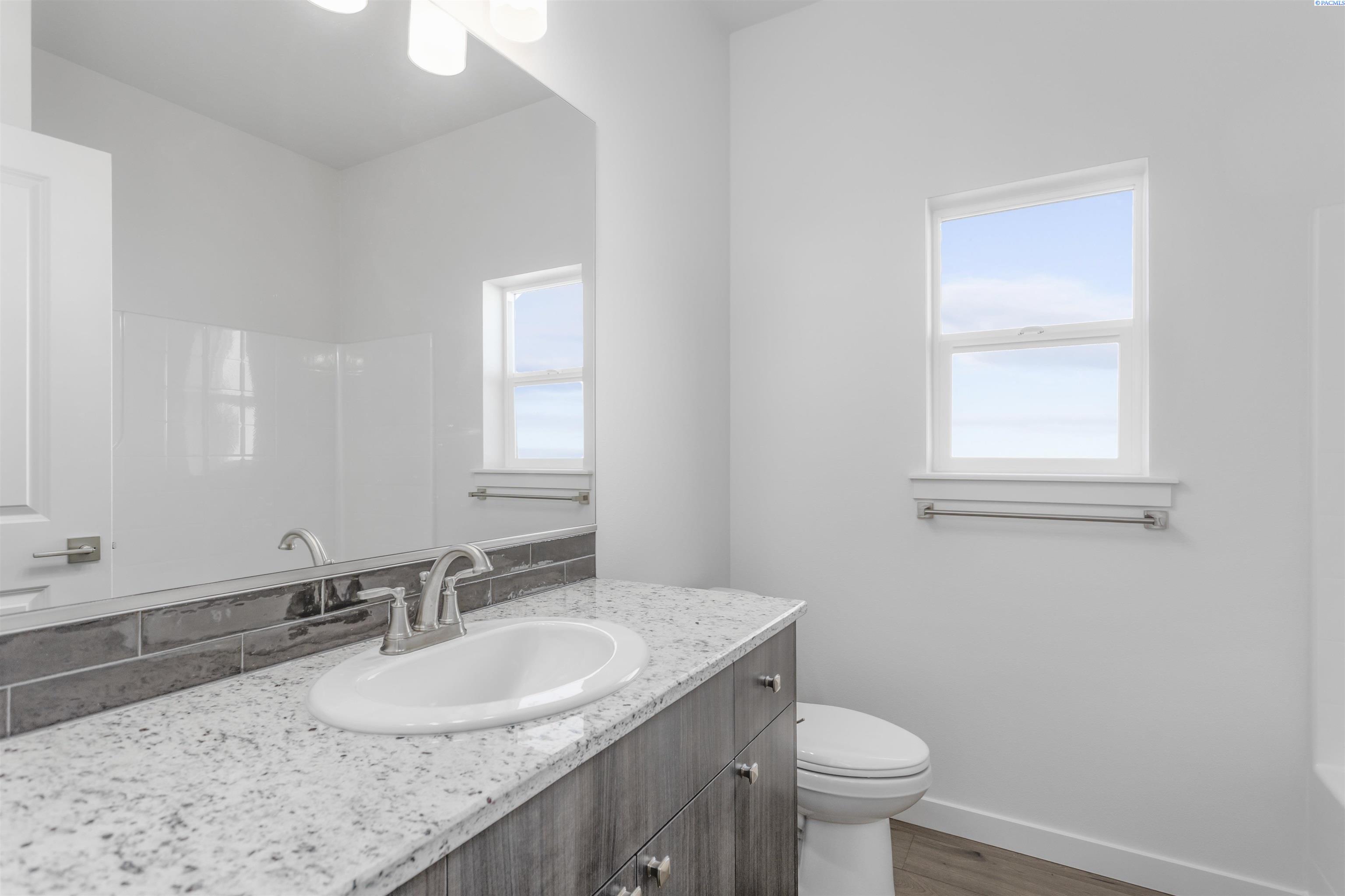 Homes for sale in Prosser, WA | 225 Bratton St, Prosser, WA 99350 | MLS# 282030