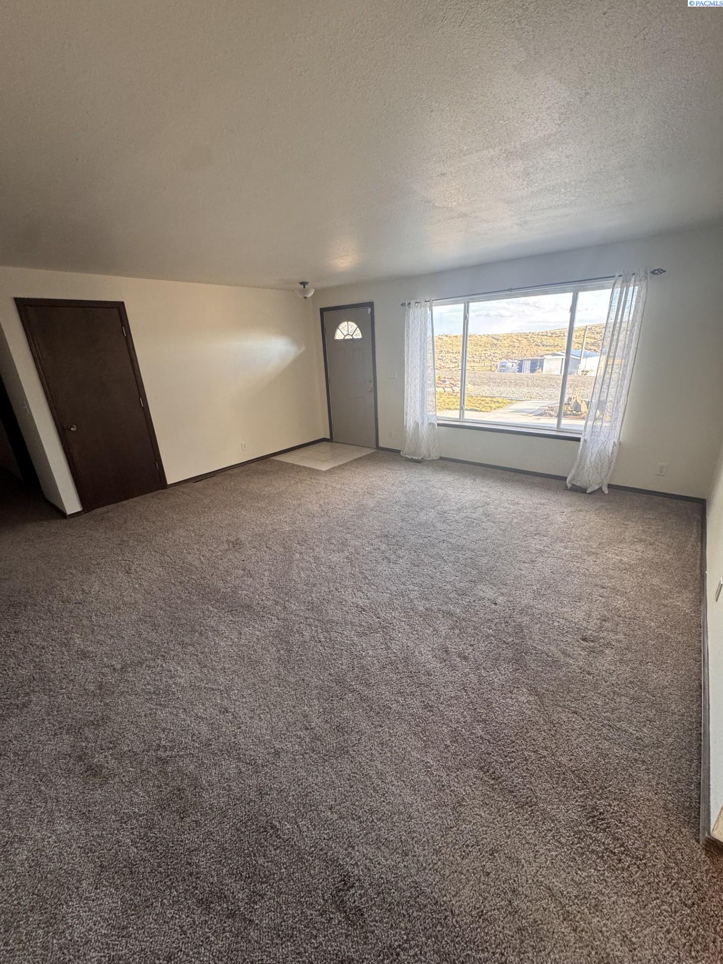 Homes for sale in Eltopia, WA | 700 Blanton Road, Eltopia, WA 99330 | MLS# 282909