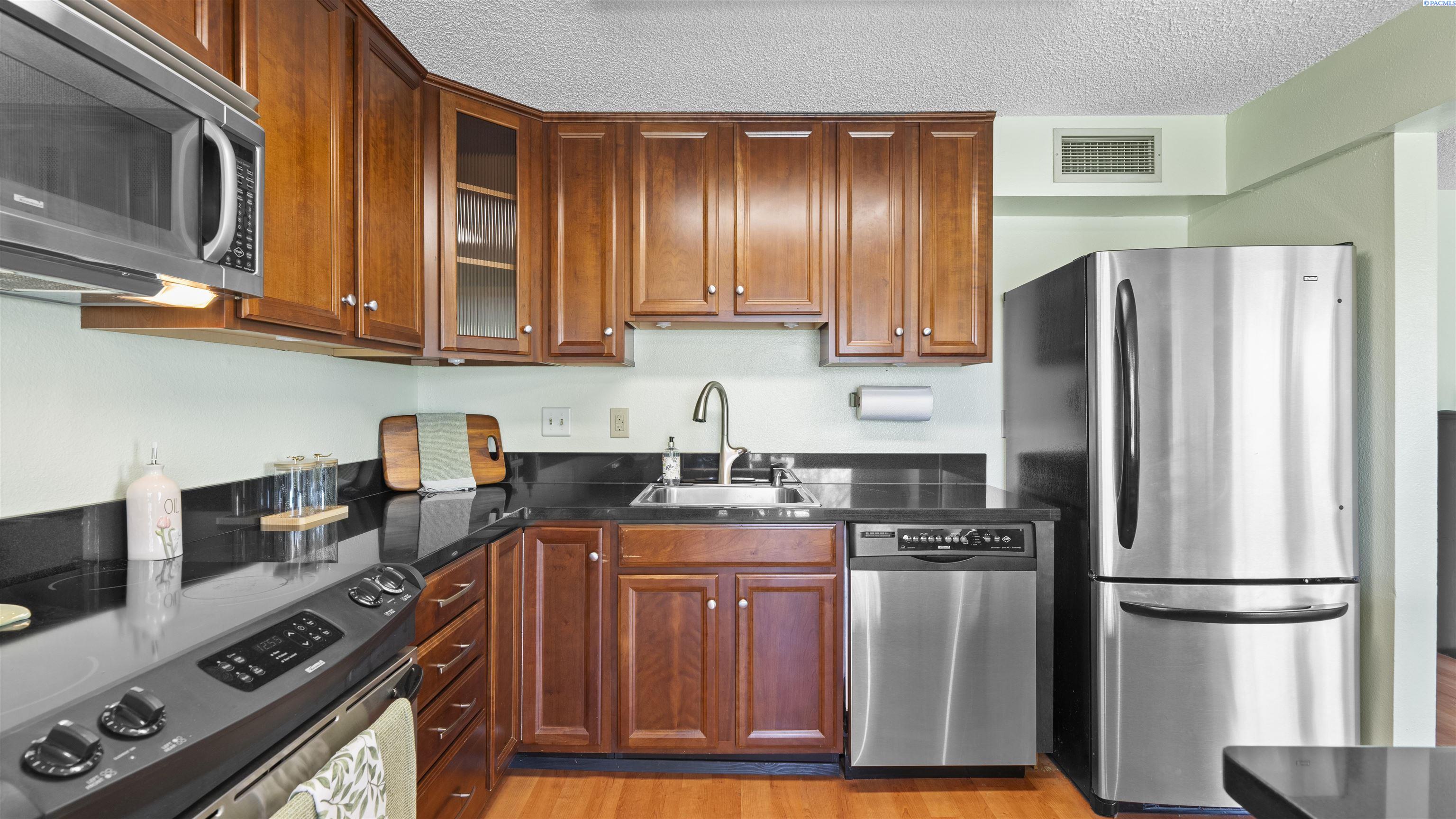 Homes for sale in Richland, WA | 303 Gage Blvd #207, Richland, WA 99352 | MLS# 283260