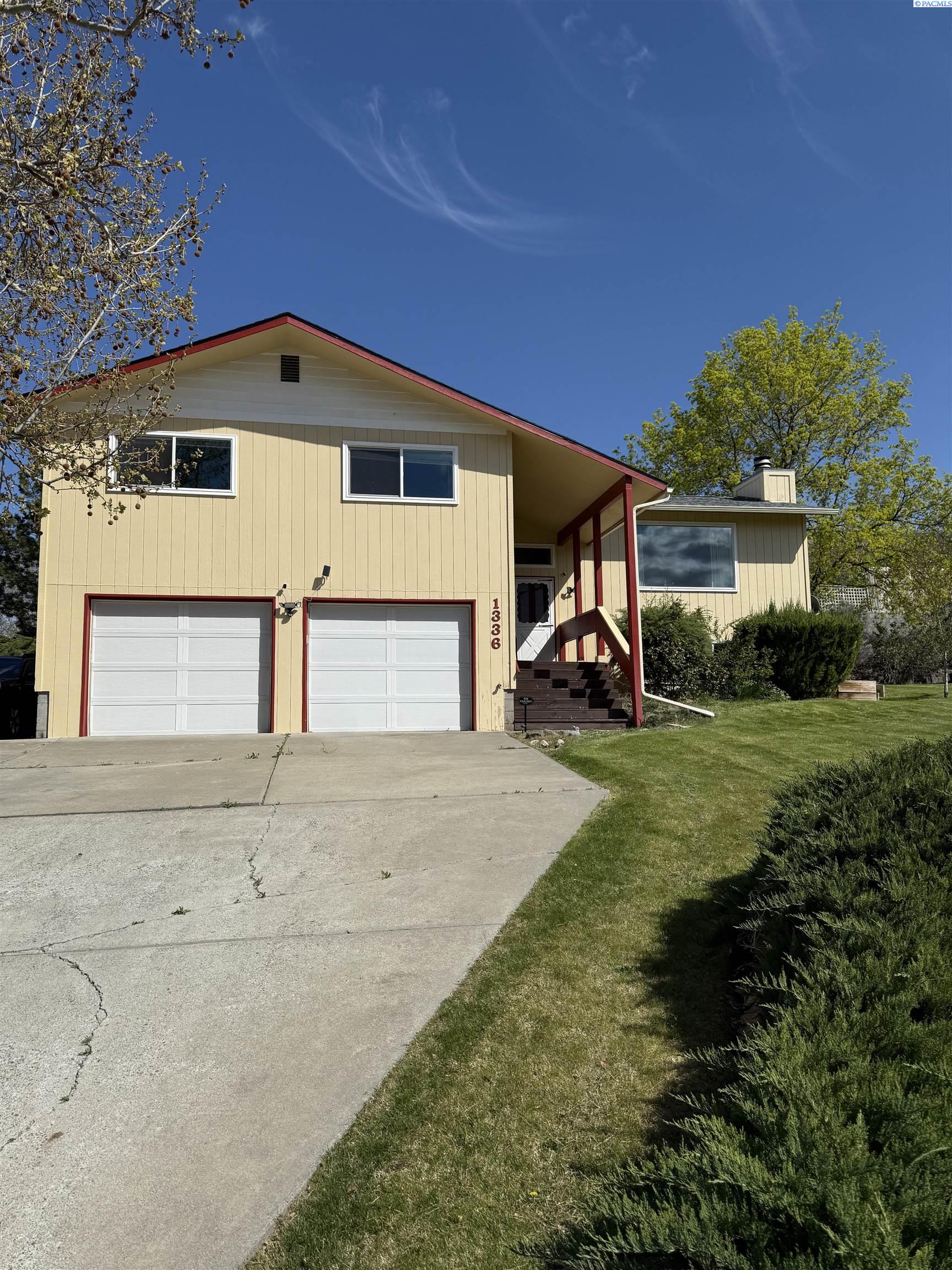 Homes for sale in Prosser, WA | 1336 Semillon, Prosser, WA 99350 | MLS# 283279