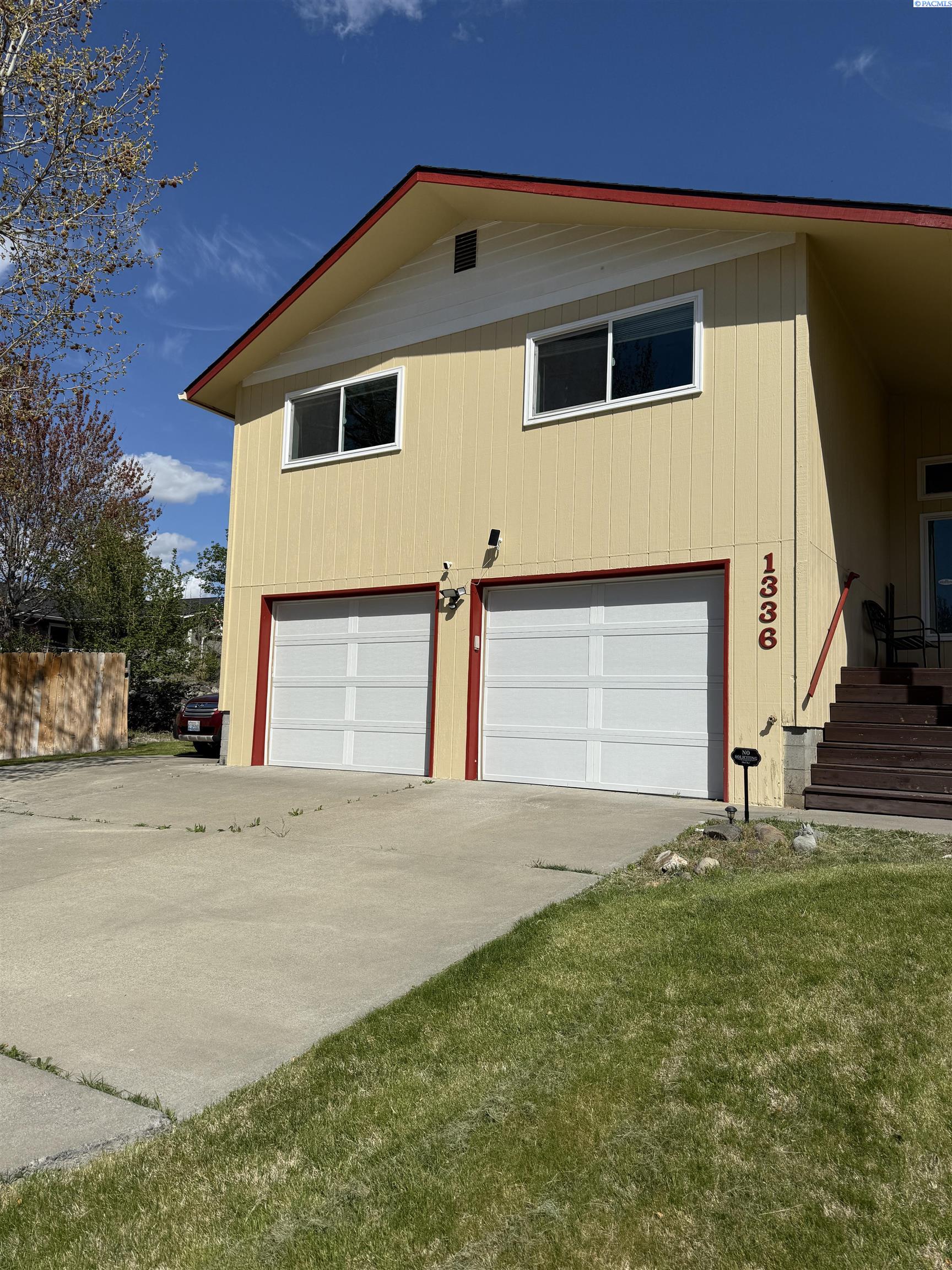 Homes for sale in Prosser, WA | 1336 Semillon, Prosser, WA 99350 | MLS# 283279