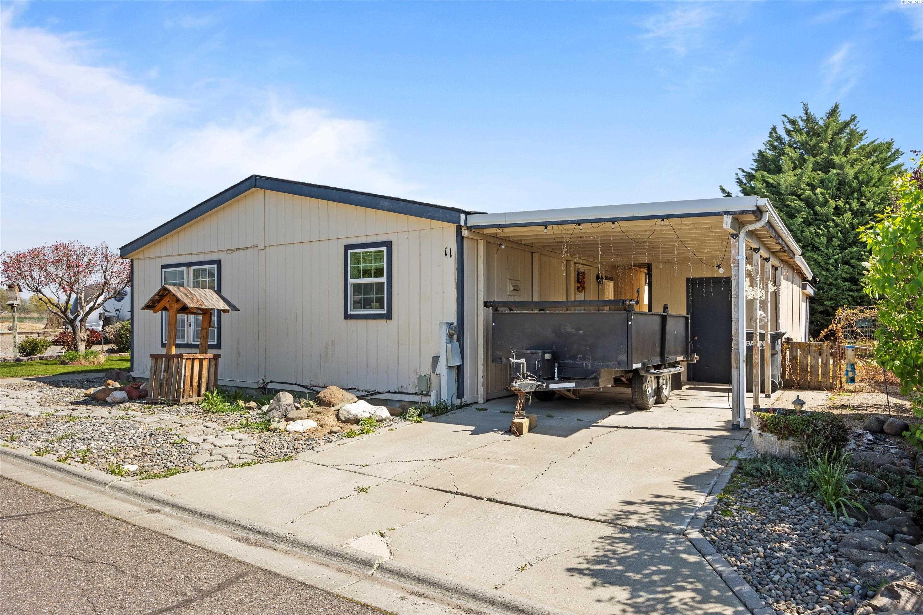 Homes for sale in Prosser, WA | 355 Old Inland Empire #11, Prosser, WA 99350 | MLS# 283360