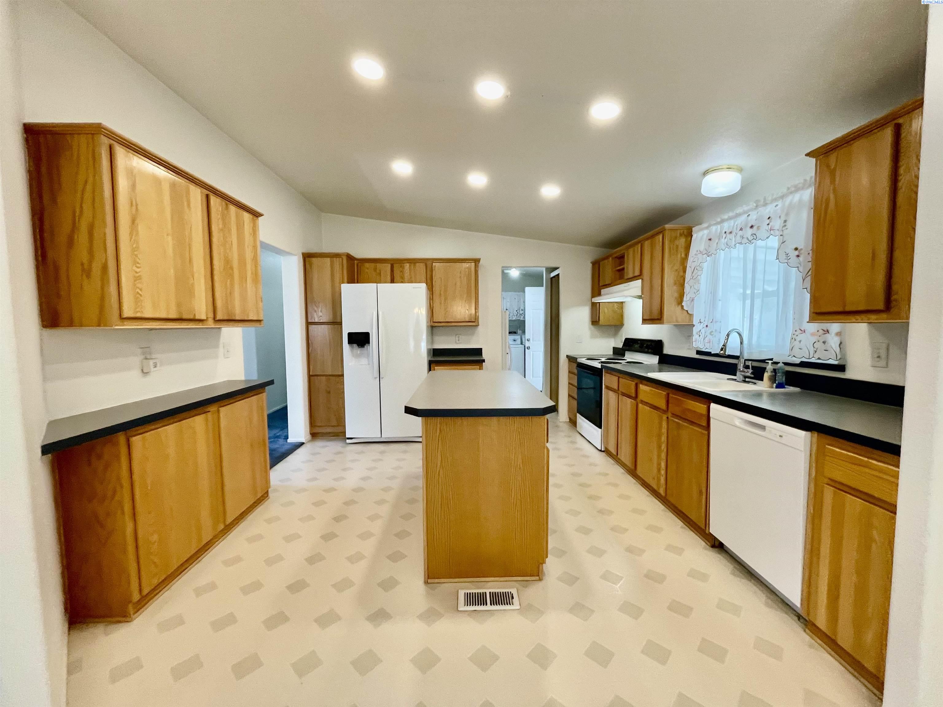 Homes for sale in Prosser, WA | 355 Oie Hwy #58, Prosser, WA 99350 | MLS# 284013