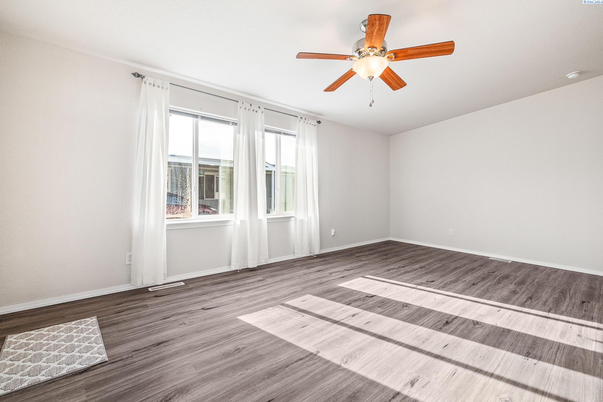 Homes for sale in Kennewick, WA | 312 S Columbia Center Blvd #51, Kennewick, WA 99336 | MLS# 284062