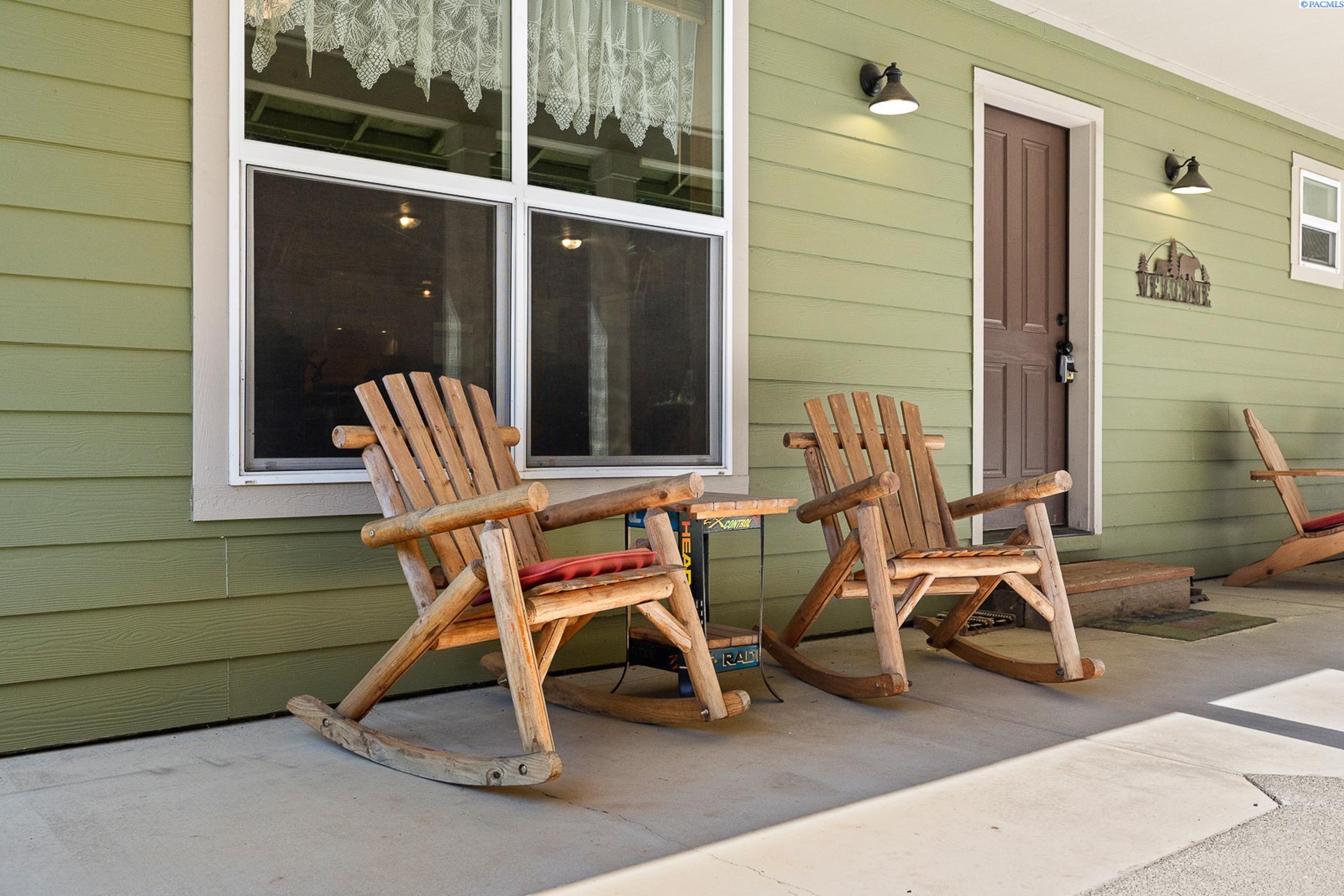 Homes for sale in Waitsburg, WA | 9400 Lewis Peak Road, Waitsburg, WA 99329 | MLS# 284069