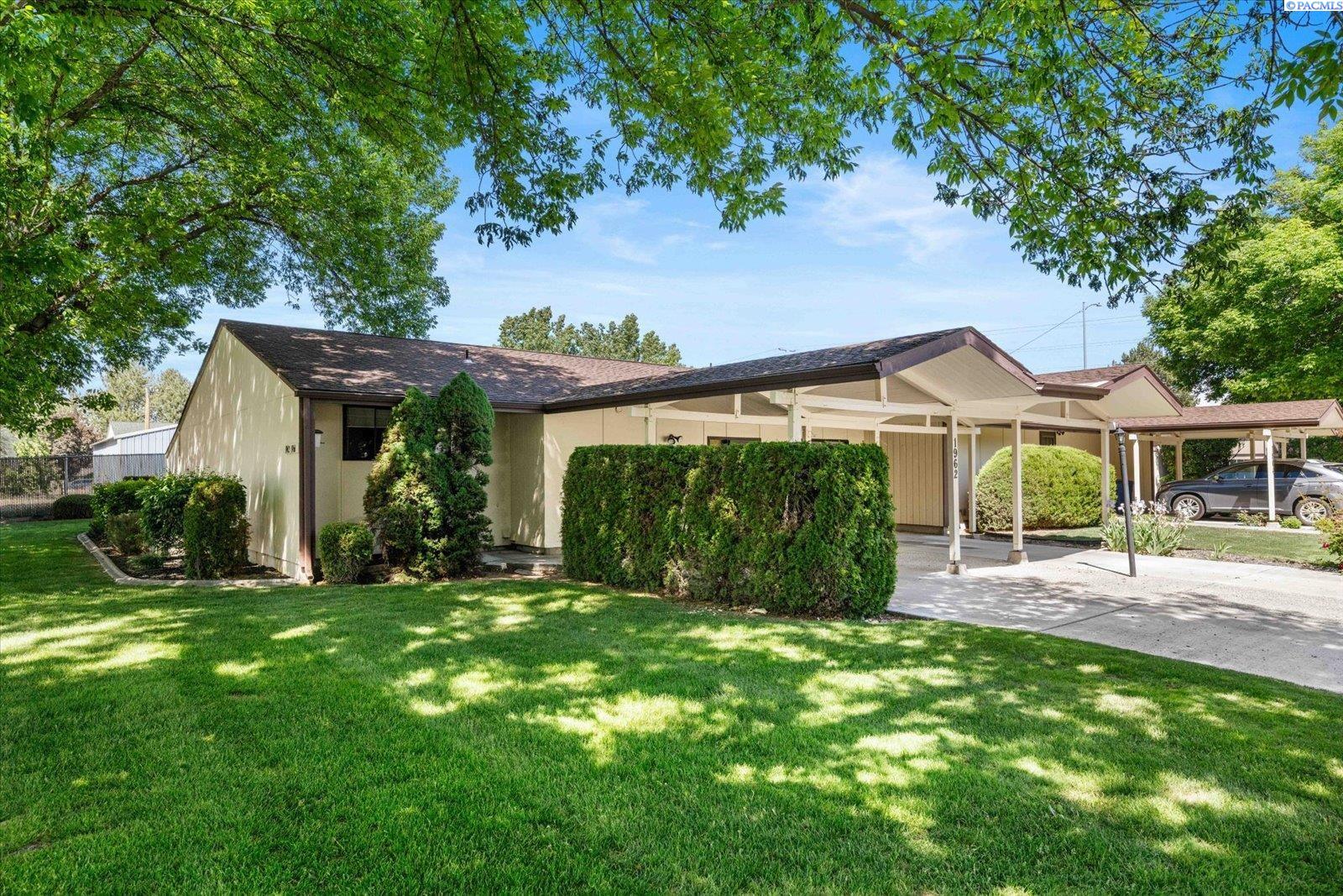 Homes for sale in Richland, WA | 1962 Mahan Ave, Richland, WA 99354 | MLS# 284157