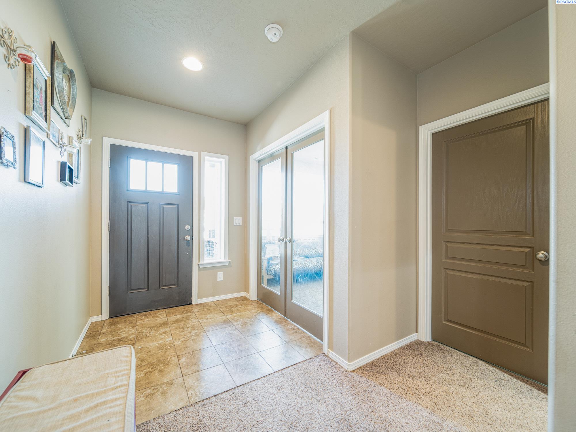 Homes for sale in Moses Lake, WA | 4268 Hedman Ct, Moses Lake, WA 98837 | MLS# 284225