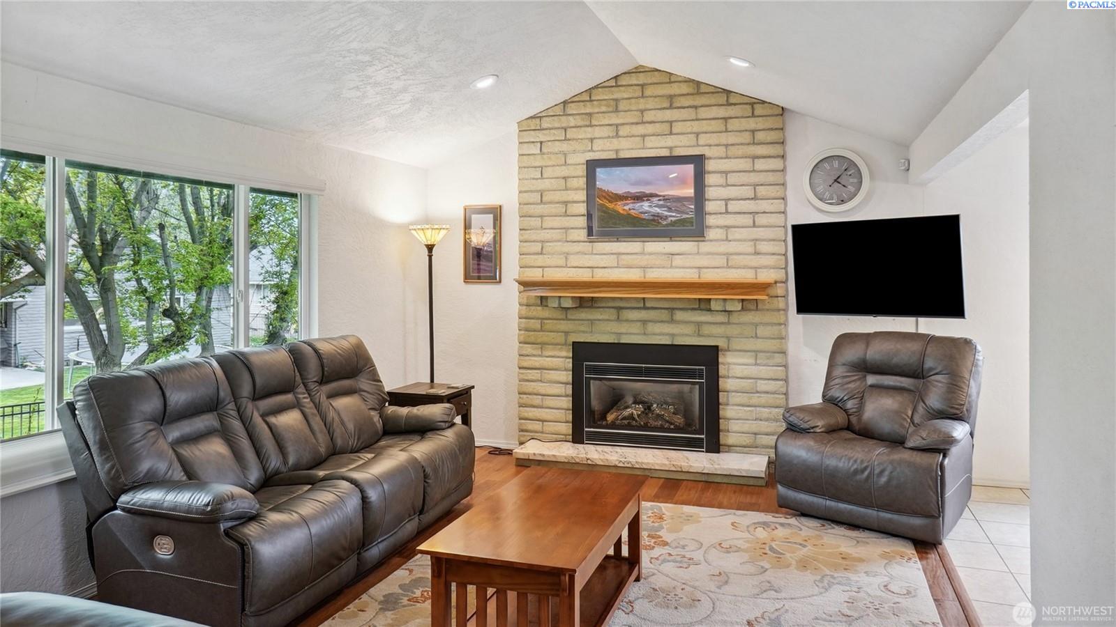 Homes for sale in Othello, WA | 863 S Meadowlark Lane, Othello, WA 99344 | MLS# 284360