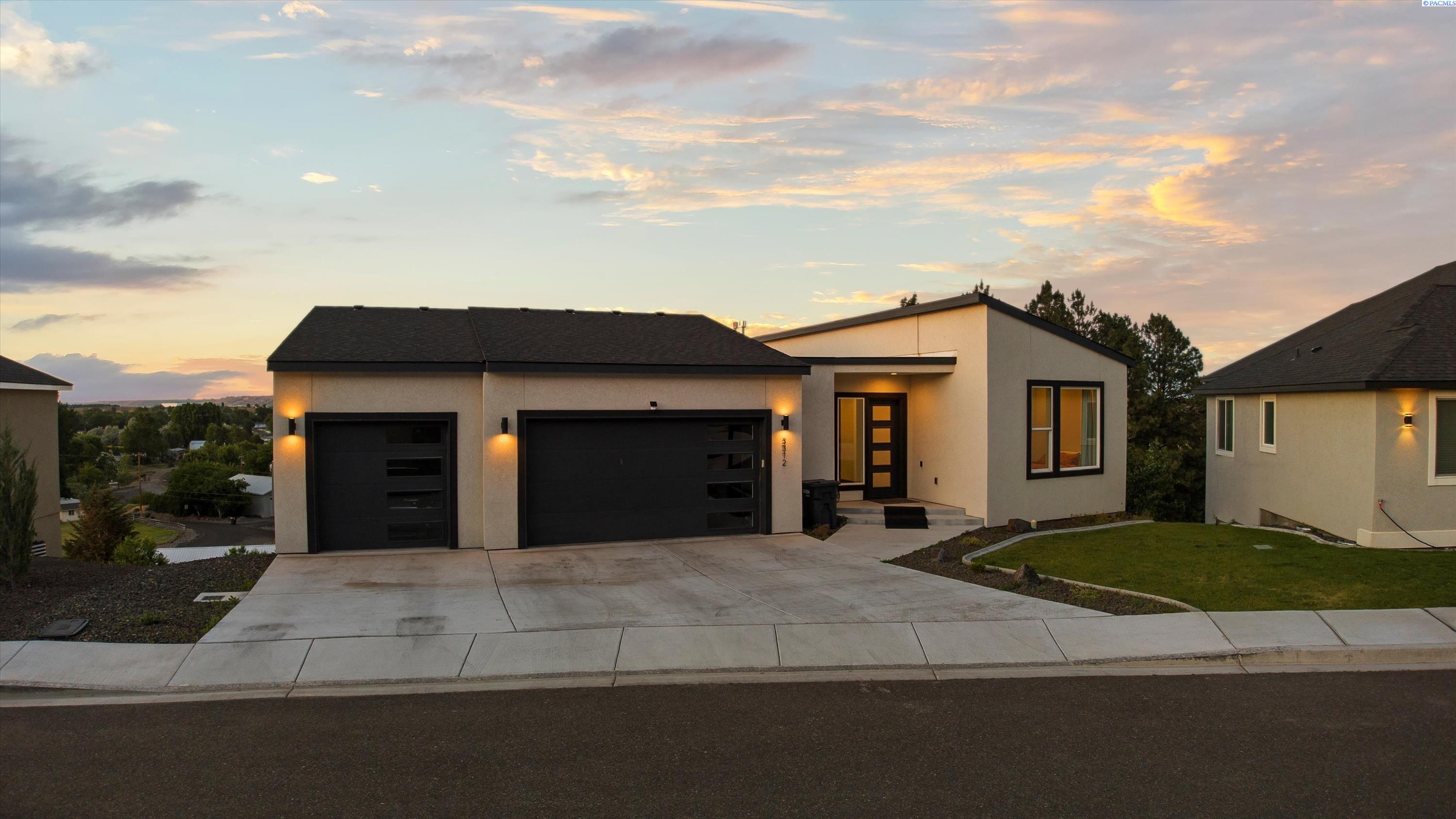 Homes for sale in West Richland, WA | 3312 Bing St, West Richland, WA 99353 | MLS# 284582