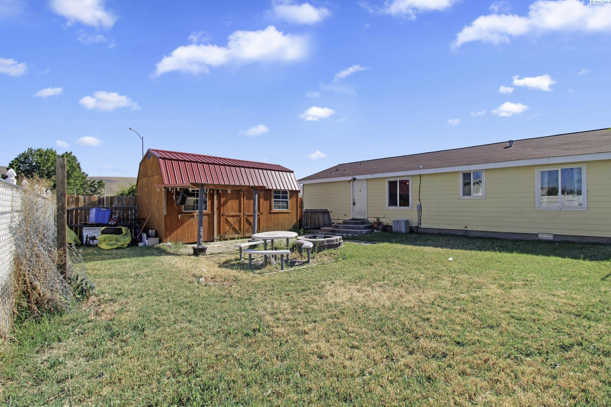 Homes for sale in Prosser, WA | 524 New Gate Dr, Prosser, WA 99350 | MLS# 284640