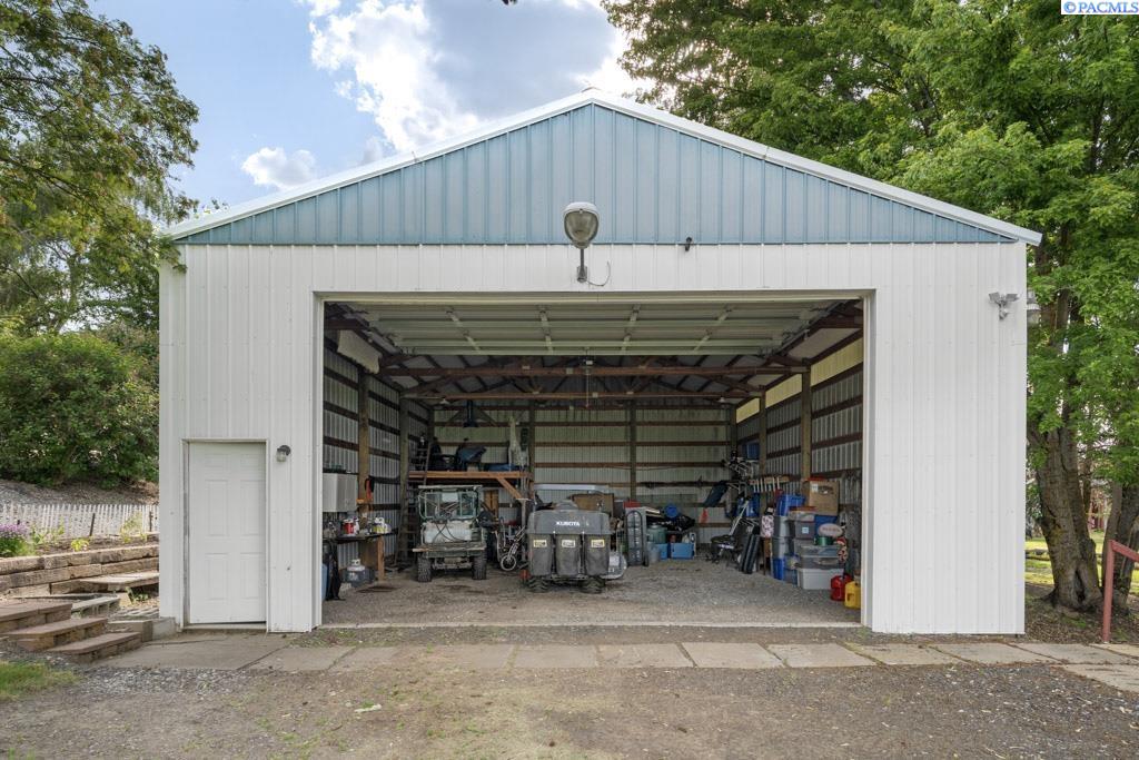 Homes for sale in Tekoa, WA | 47001 Sr 27, Tekoa, WA 99033 | MLS# 284778