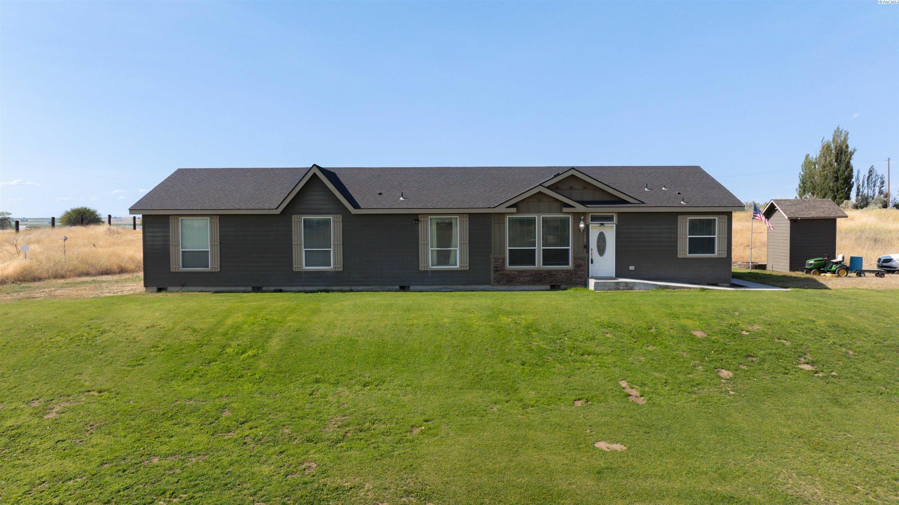 Homes for sale in Pasco, WA | 310 Tree Farm Road, Pasco, WA 99301 | MLS# 284793