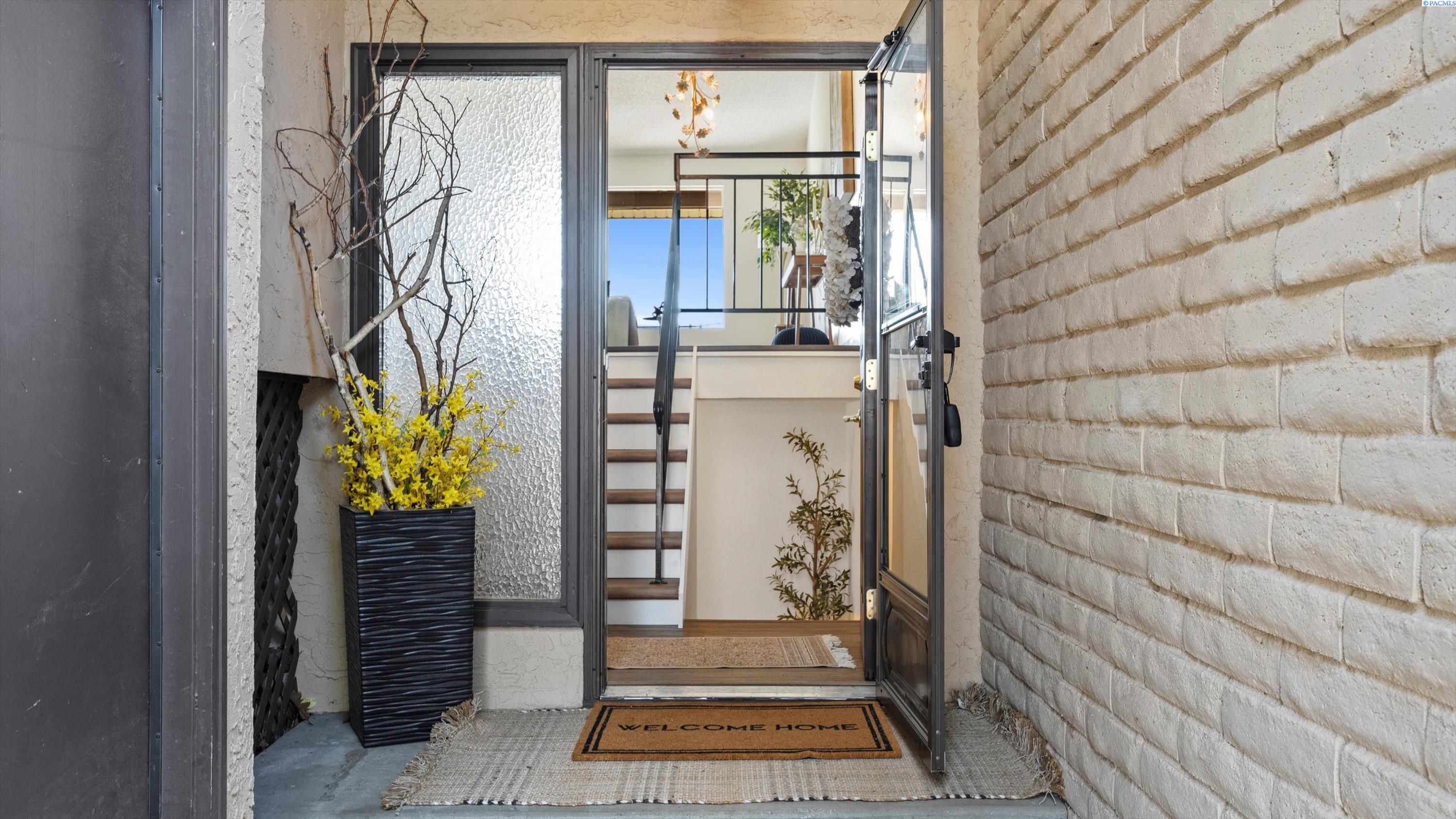 Homes for sale in Richland, WA | 450 Greenbrook Pl, Richland, WA 99352 | MLS# 284896