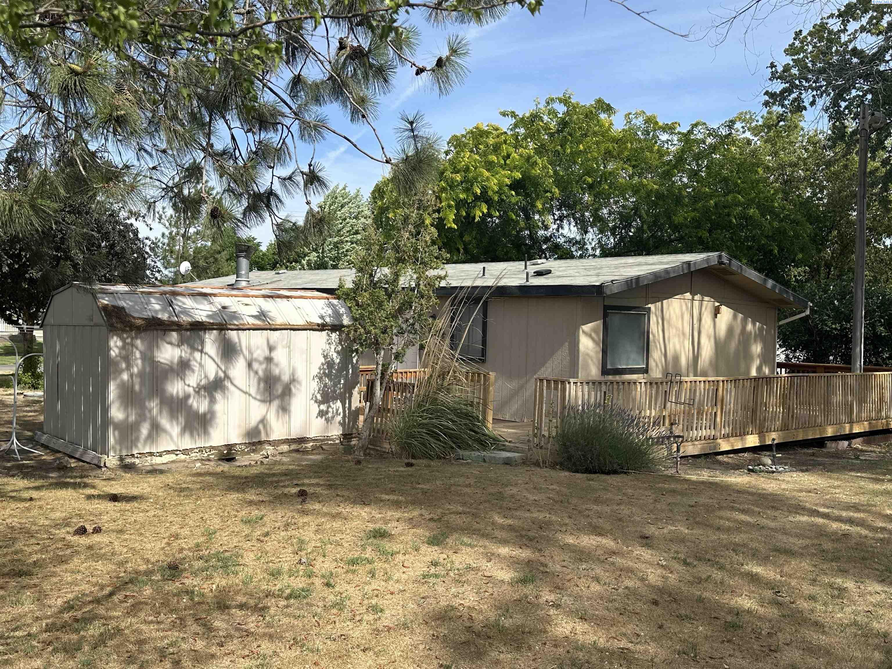 Homes for sale in West Richland, WA | 7606 Woodford Lane, West Richland, WA 99353 | MLS# 284955