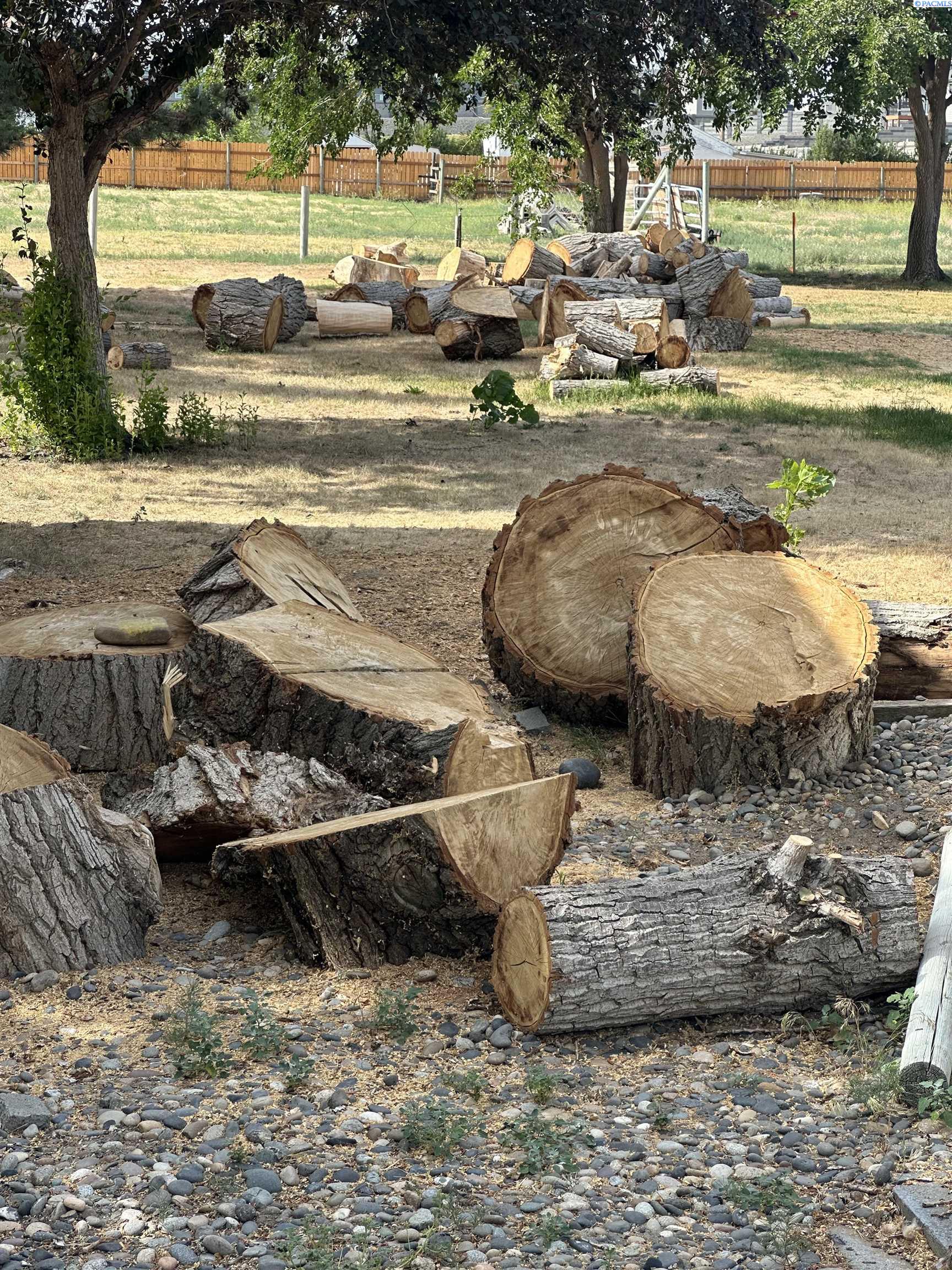 Homes for sale in West Richland, WA | 7606 Woodford Lane, West Richland, WA 99353 | MLS# 284955