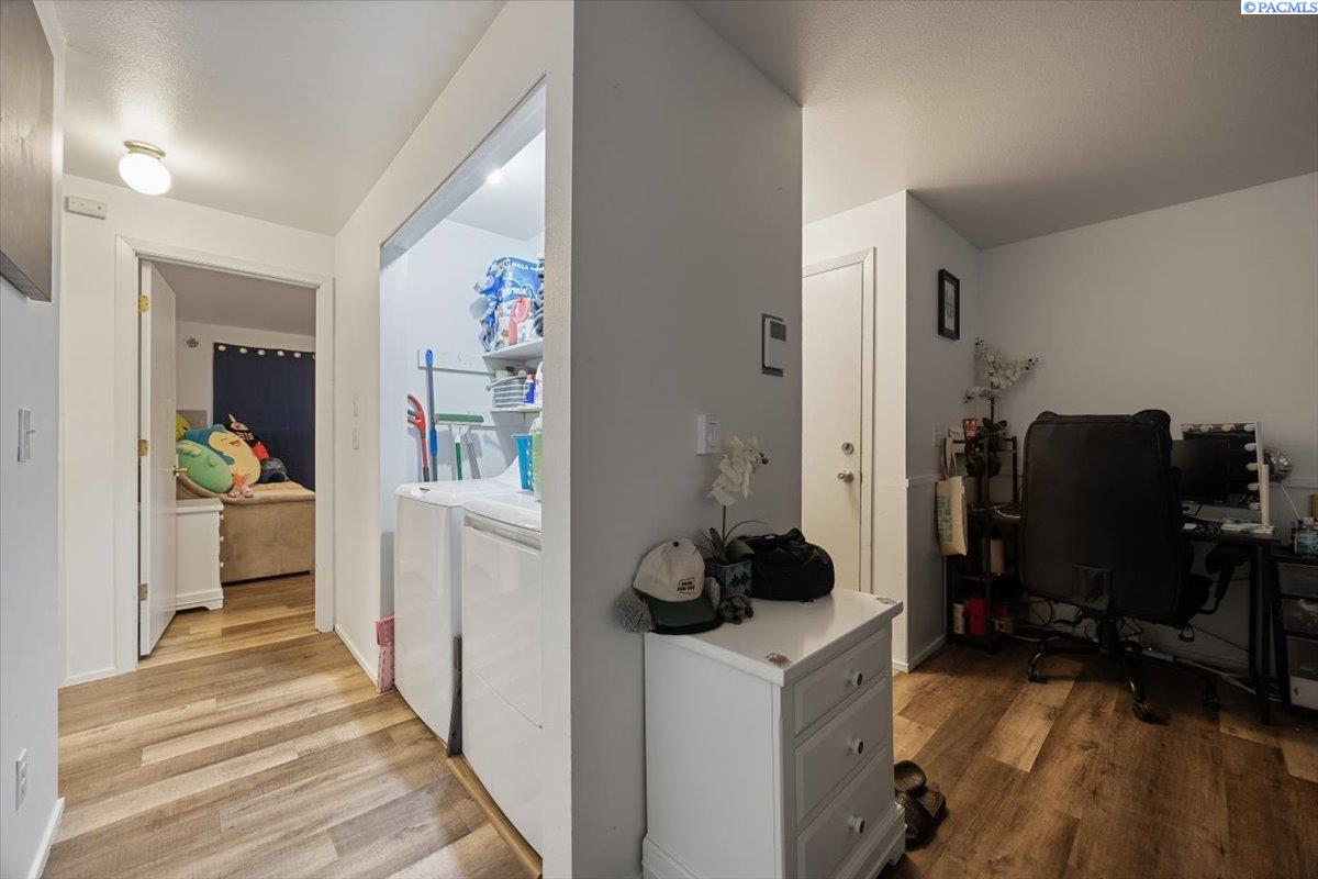 Homes for sale in Kennewick, WA | 3121 W Hood Ave, Kennewick, WA 99336 | MLS# 285040