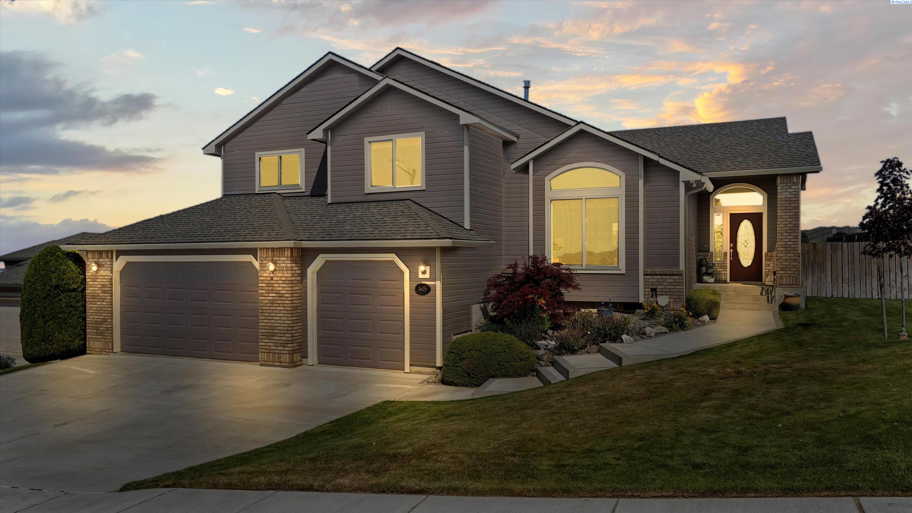 Homes for sale in Kennewick, WA | 4605 S Olson St, Kennewick, WA 99337 | MLS# 285138