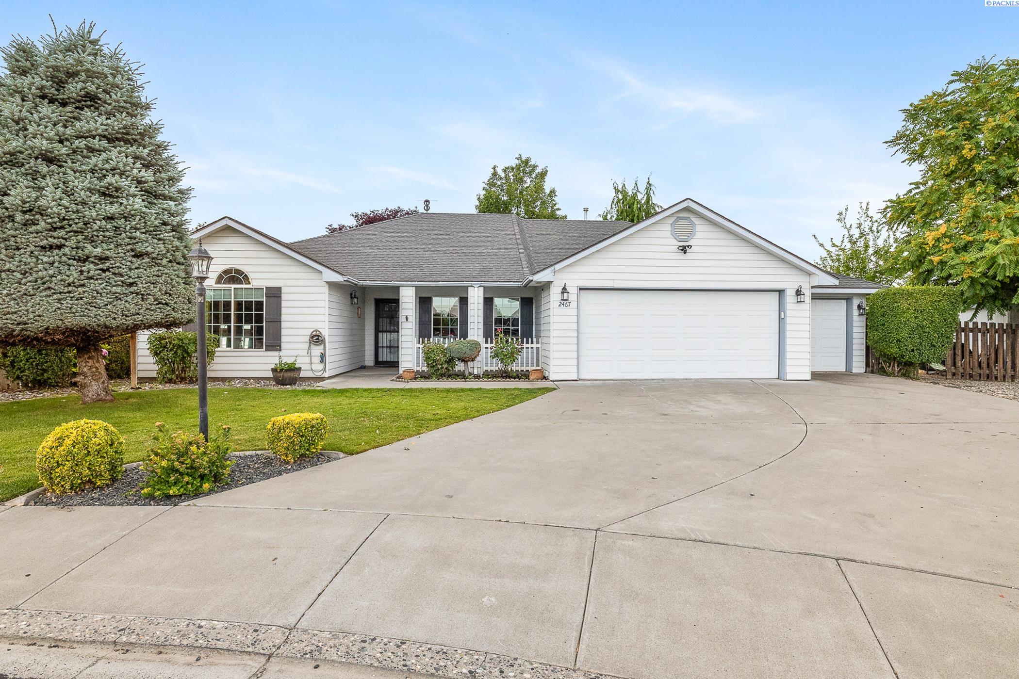 Homes for sale in Kennewick, WA | 2467 N Rhode Island Court, Kennewick, WA 99336 | MLS# 285192