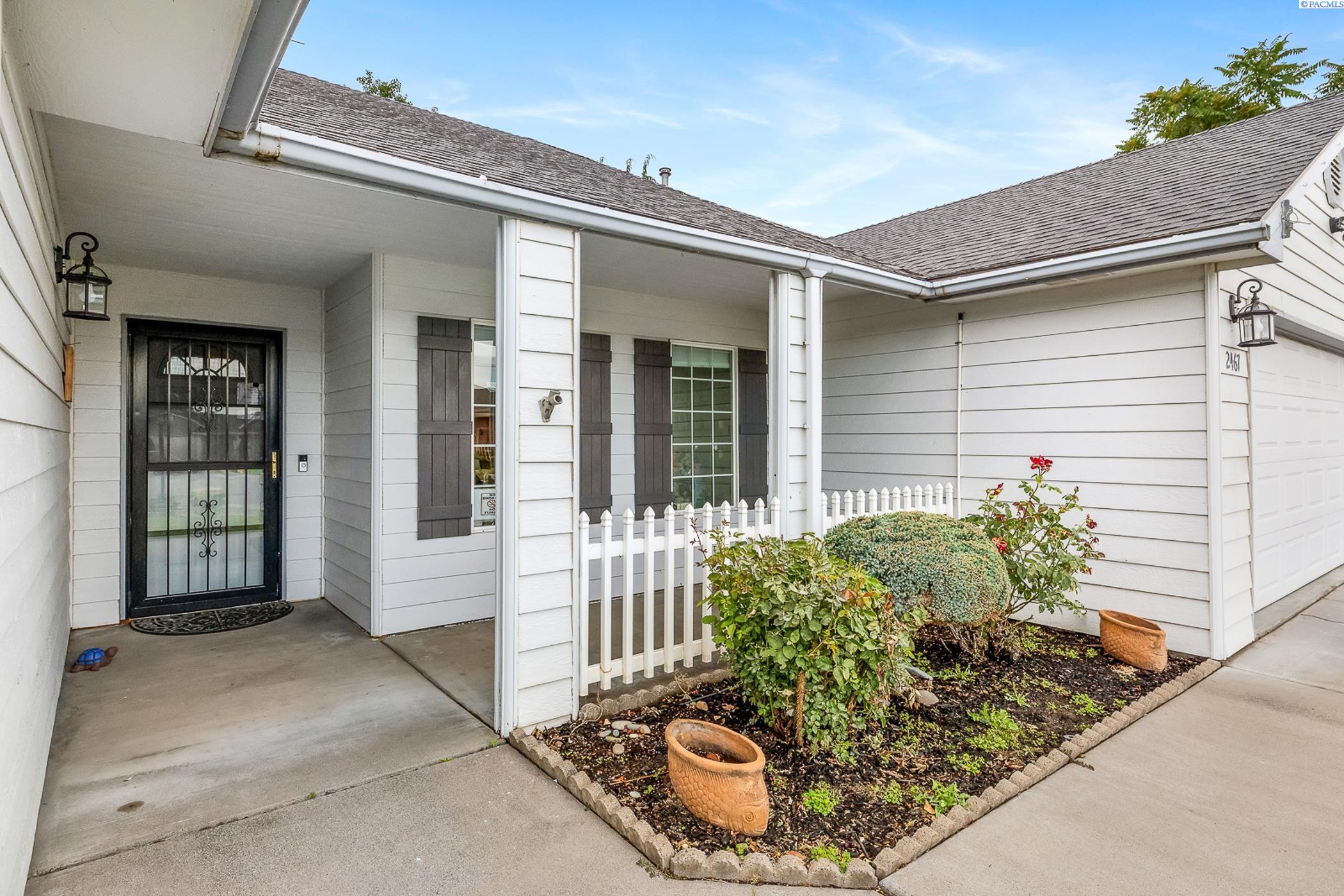 Homes for sale in Kennewick, WA | 2467 N Rhode Island Court, Kennewick, WA 99336 | MLS# 285192