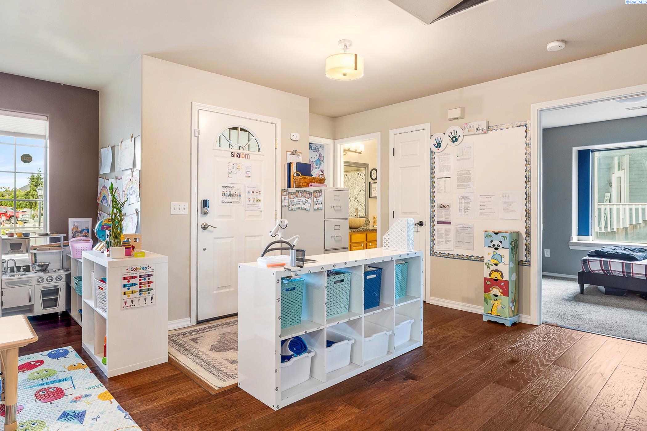 Homes for sale in Kennewick, WA | 2467 N Rhode Island Court, Kennewick, WA 99336 | MLS# 285192