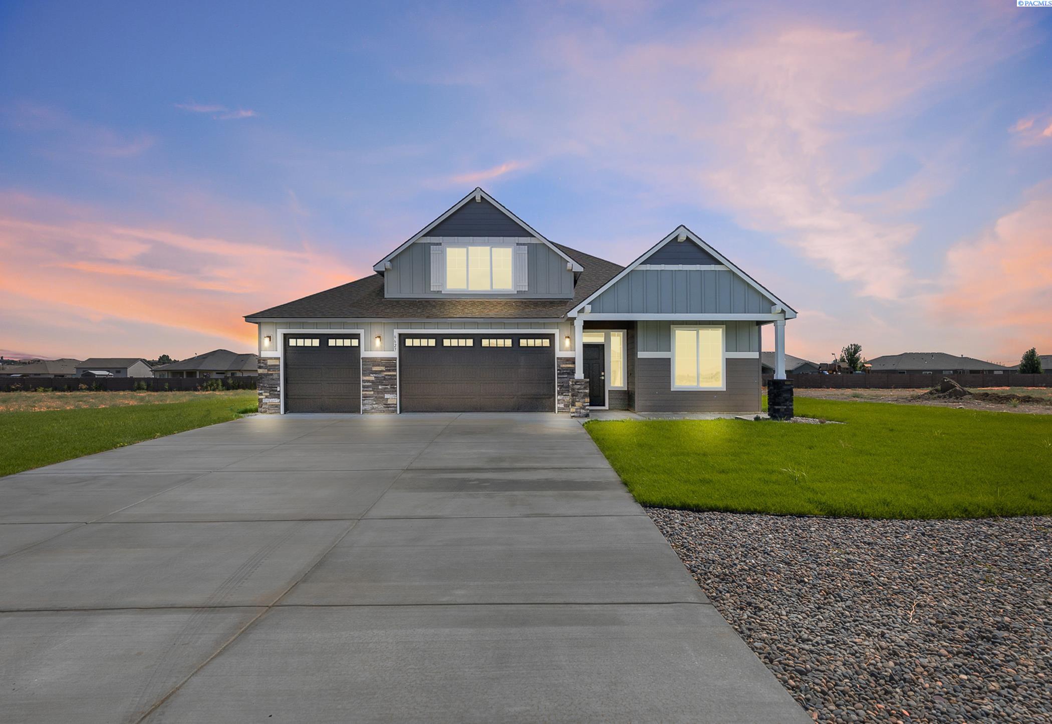 Homes for sale in Pasco, WA | 6627 Lazy B Dr, Pasco, WA 98301 | MLS# 285206