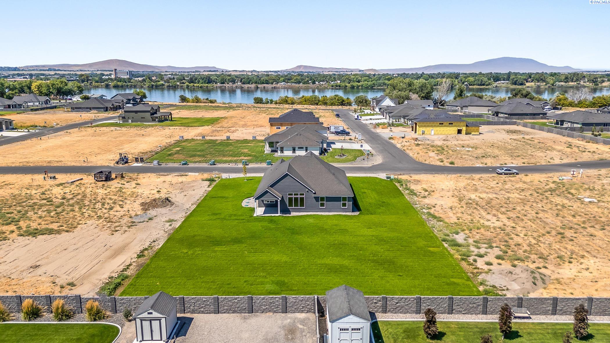 Homes for sale in Pasco, WA | 6627 Lazy B Dr, Pasco, WA 98301 | MLS# 285206