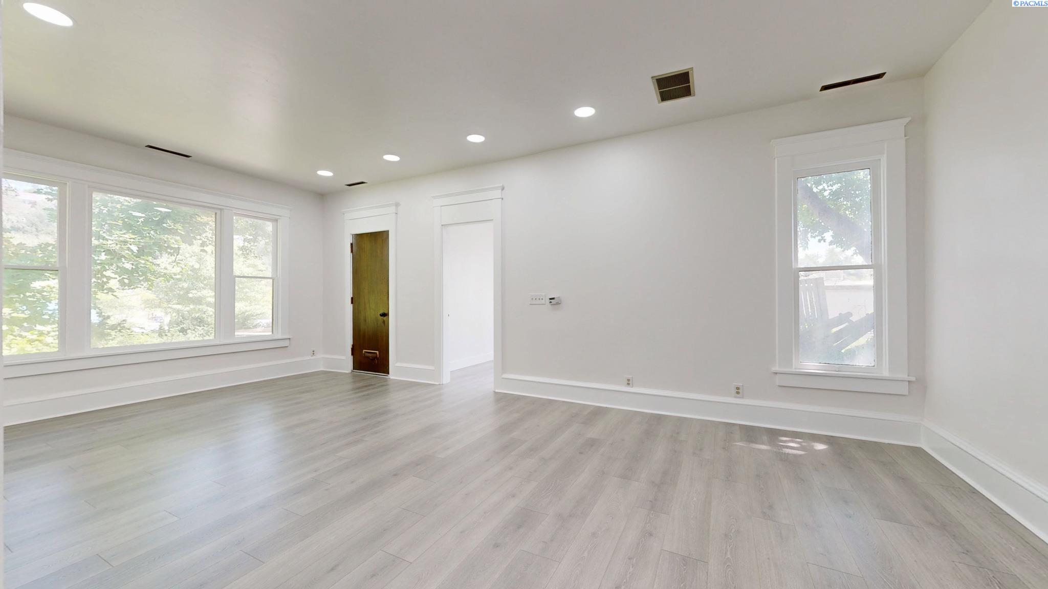 Homes for sale in Pullman, WA | 715 Nw Ritchie, Pullman, WA 99163 | MLS# 285411