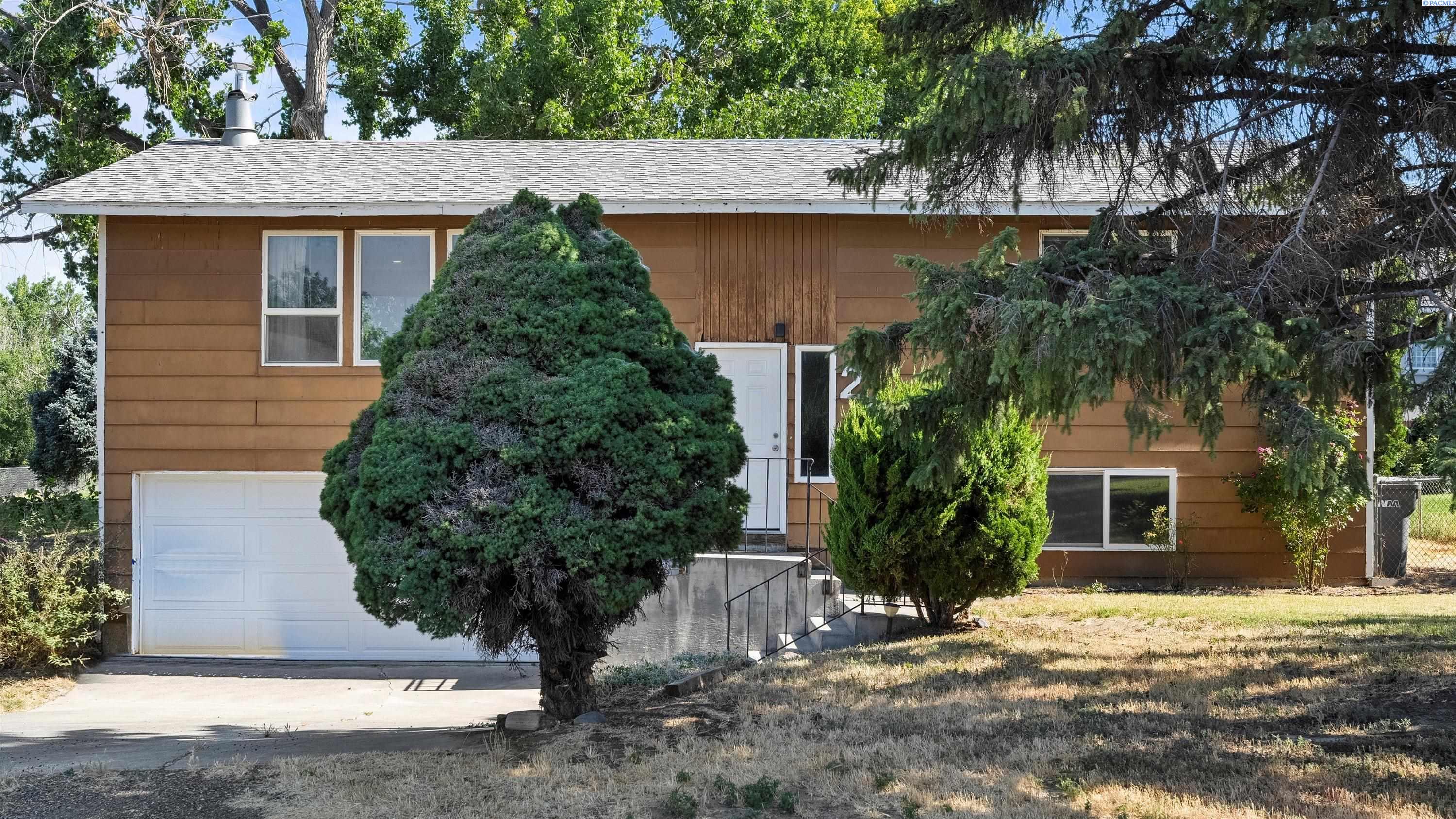Homes for sale in Kennewick, WA | 2402 W 16th Ave, Kennewick, WA 99337 | MLS# 285469