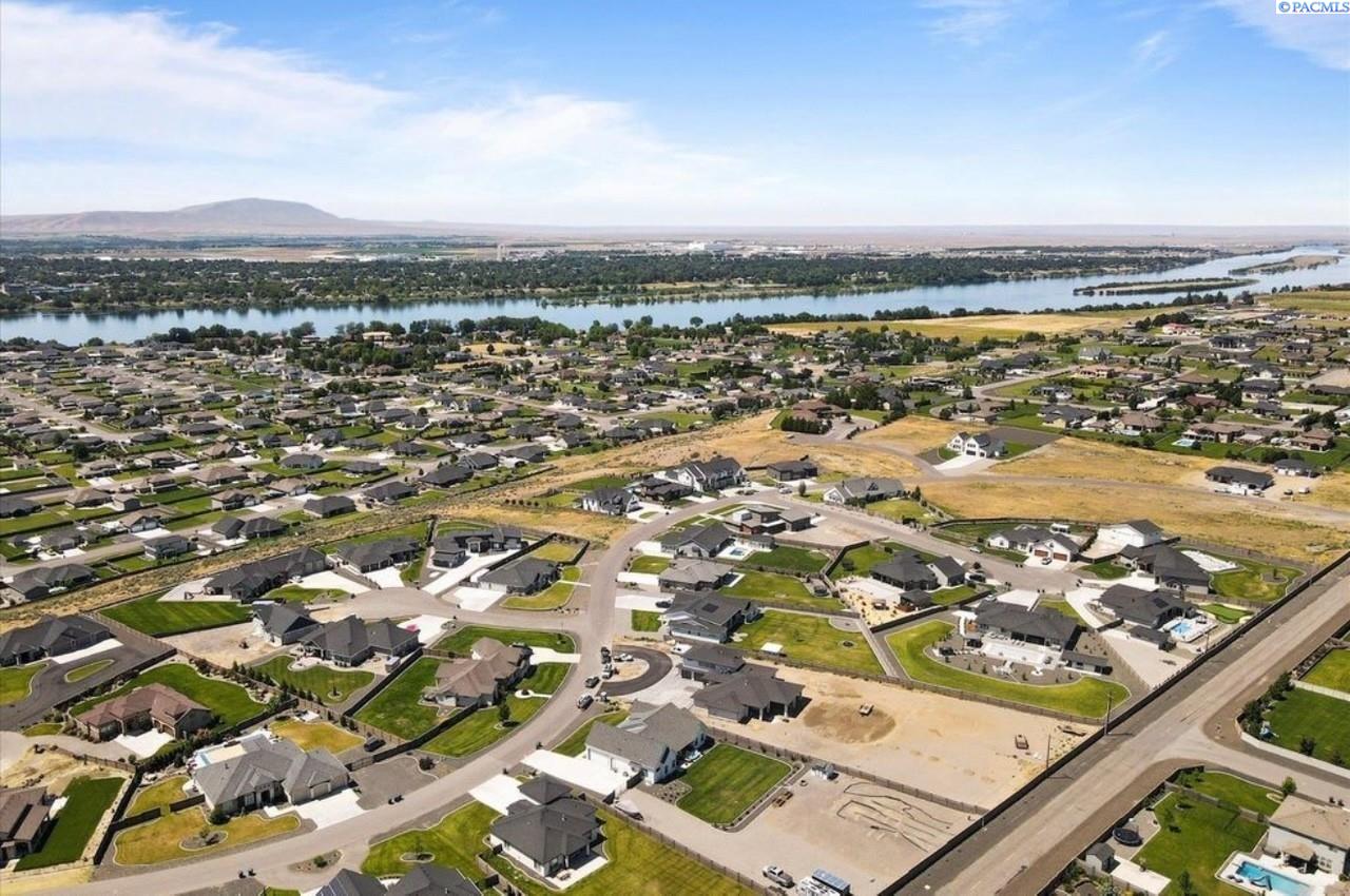 Homes for sale in Pasco, WA | 7020 (Lot 8) Eaglecrest Dr, Pasco, WA 99301 | MLS# 285525