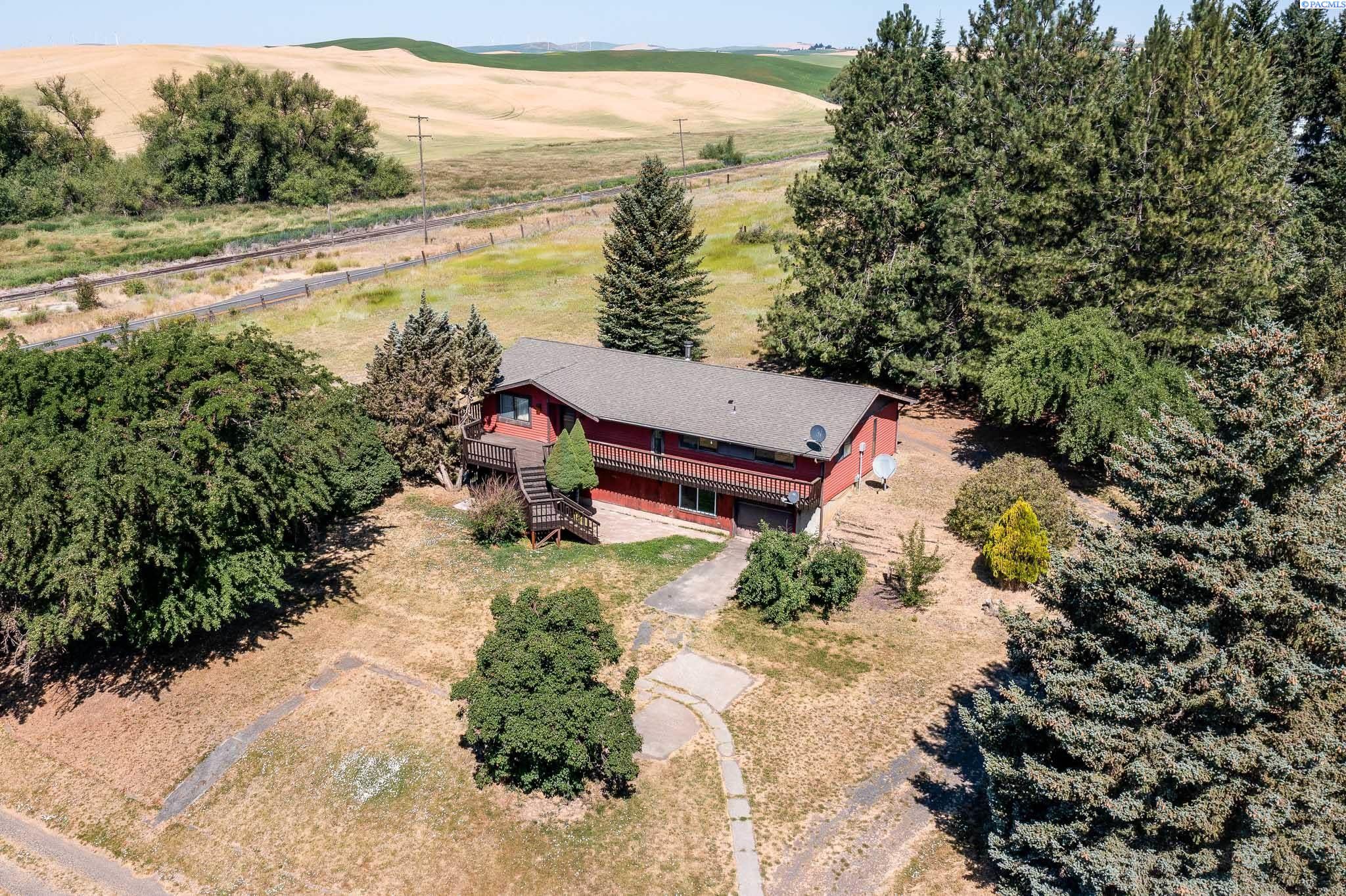 Homes for sale in Oakesdale, WA | 33351 Sr 27, Oakesdale, WA 99158 | MLS# 285712