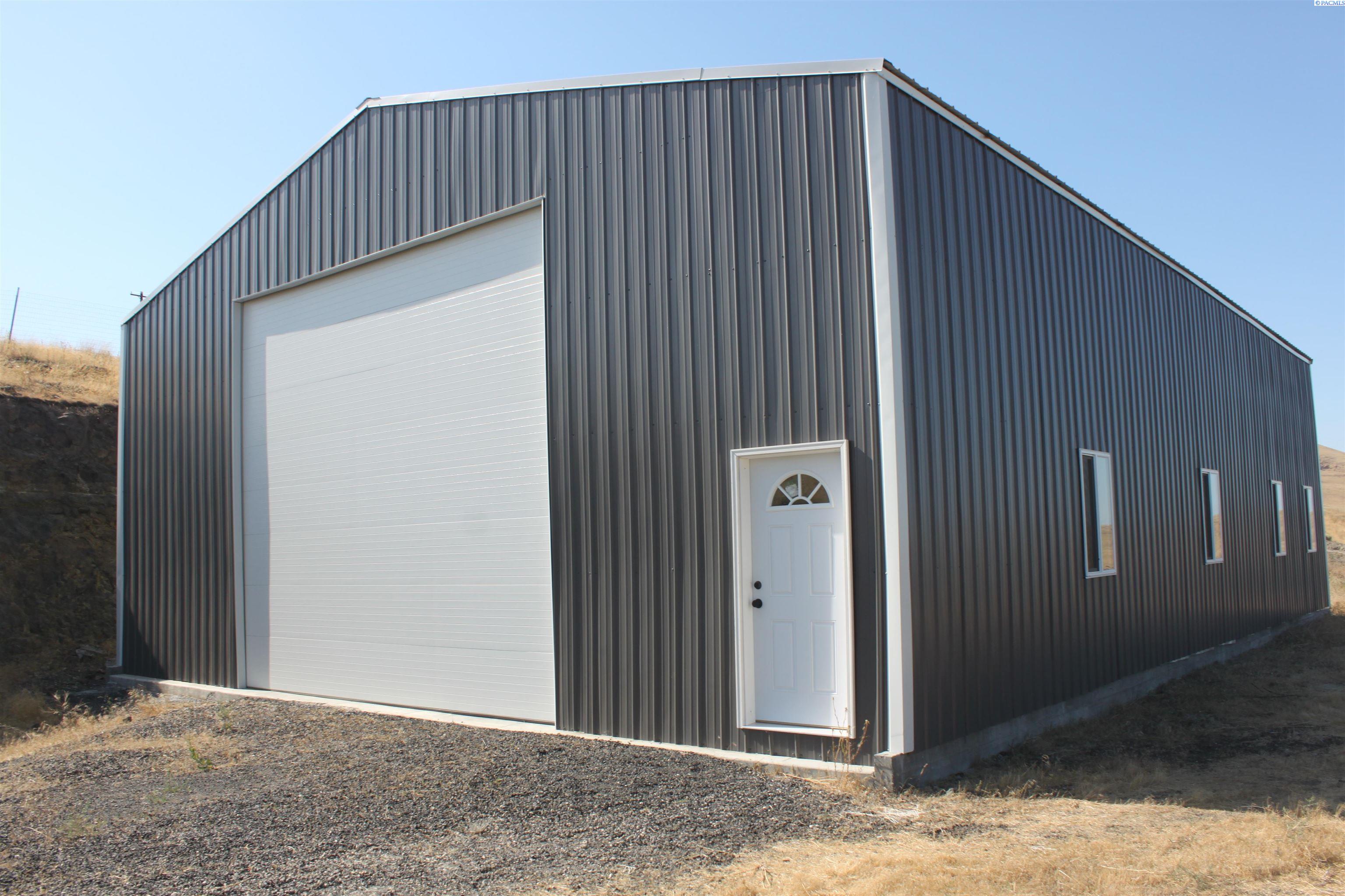 Homes for sale in Benton City, WA | 1706 W Sunrise Prnw, Benton City, WA 99320 | MLS# 285857