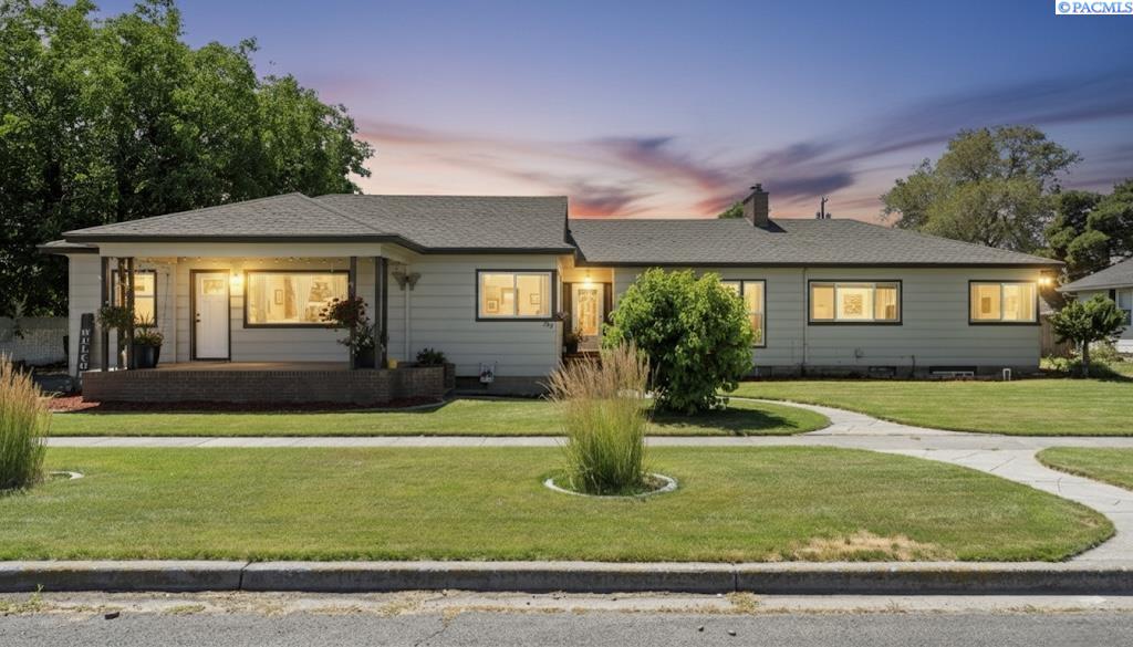 Homes for sale in Connell, WA | 353 E Borah St, Connell, WA 99326 | MLS# 285932