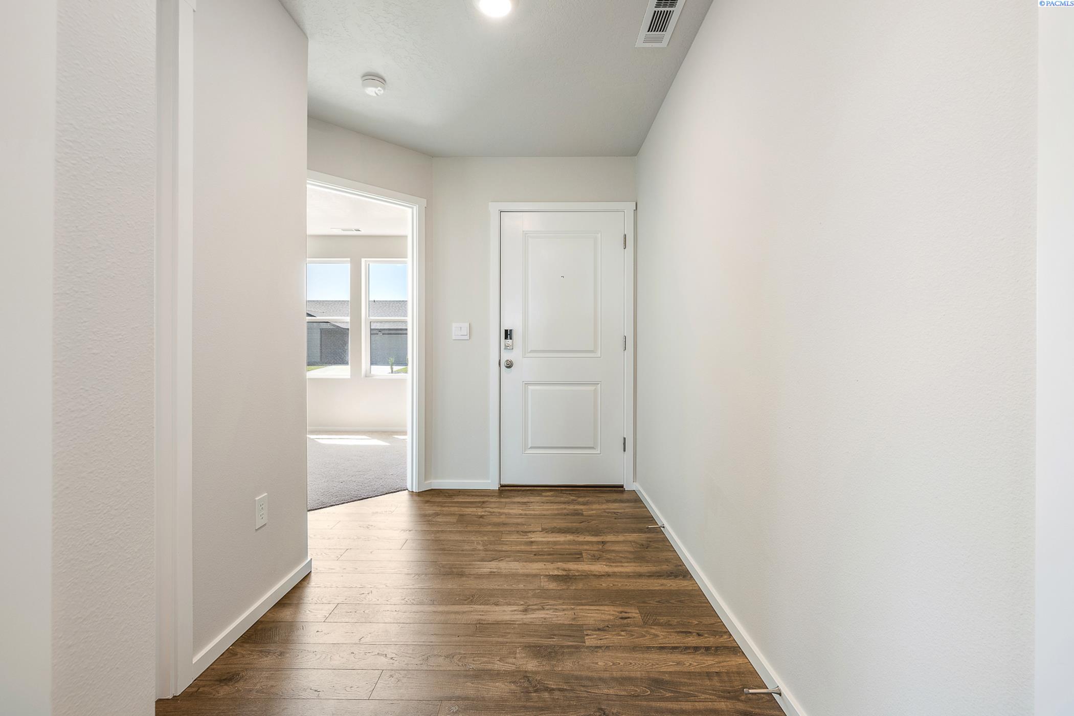 Homes for sale in Pasco, WA | 6109 Road 112, Pasco, WA 99301 | MLS# 286064