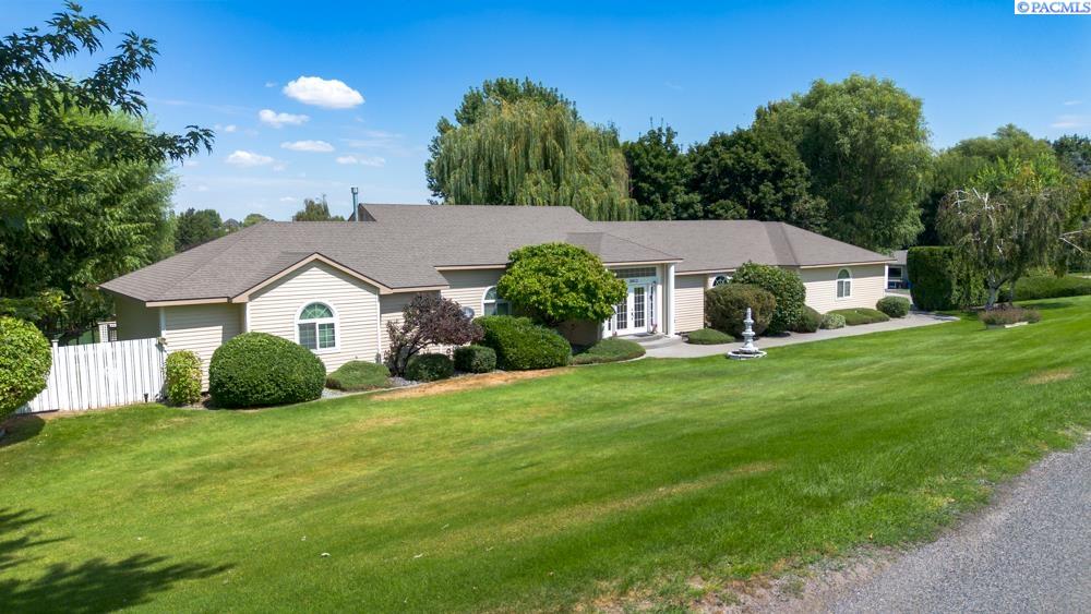 Homes for sale in West Richland, WA | 3413 Eastlake Dr, West Richland, WA 99353 | MLS# 286122