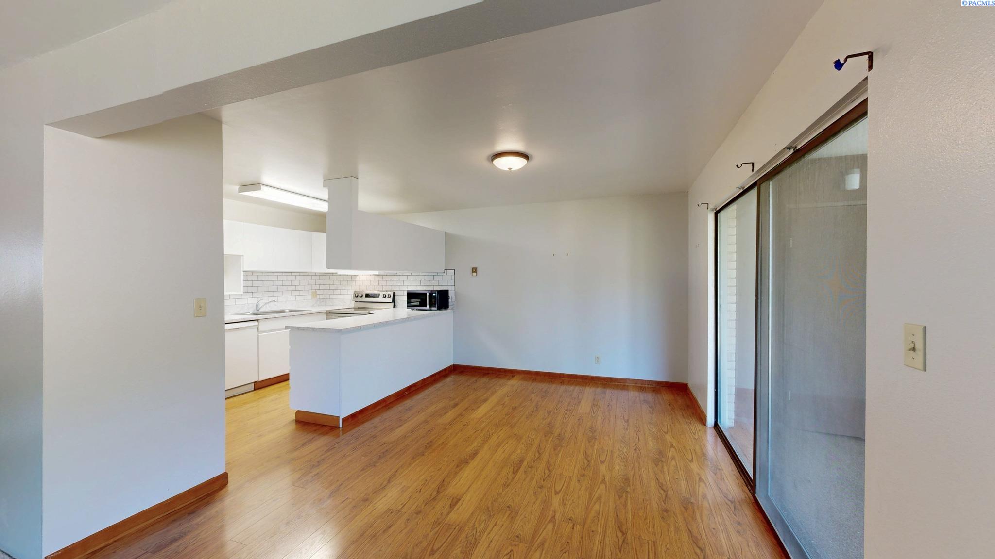 Homes for sale in Pullman, WA | 1220 Nw State Street #49, Pullman, WA 99163 | MLS# 286176