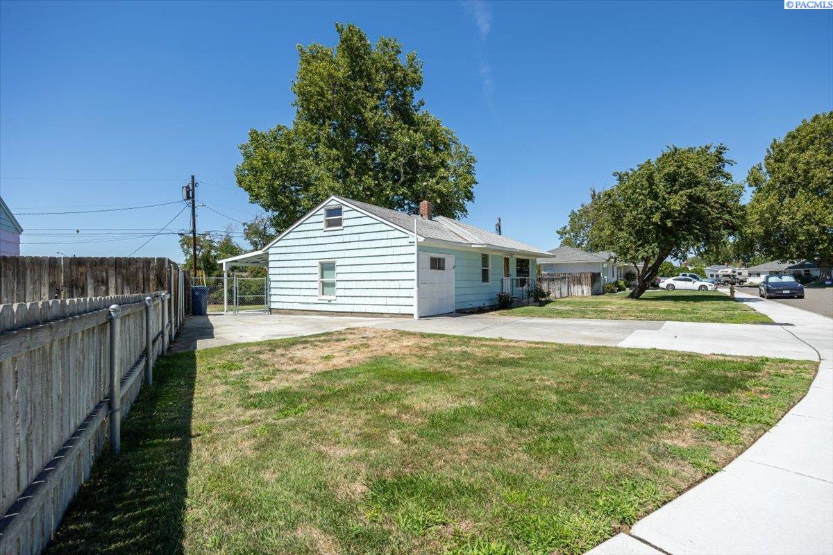 Homes for sale in Kennewick, WA | 806 S Fruitland, Kennewick, WA 99336 | MLS# 286185