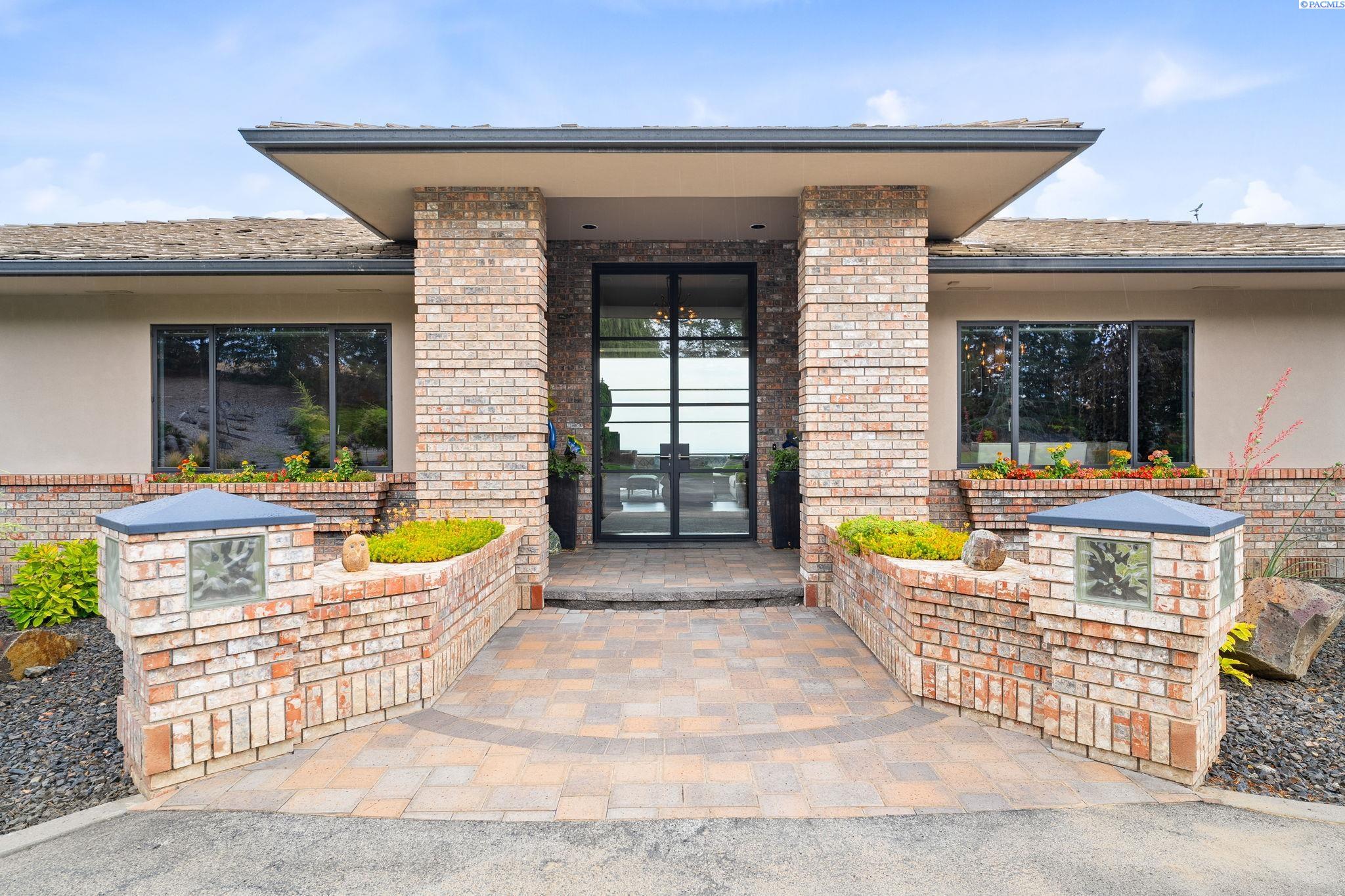 Homes for sale in Richland, WA | 1276 N Bermuda Rd, Richland, WA 99352 | MLS# 286197