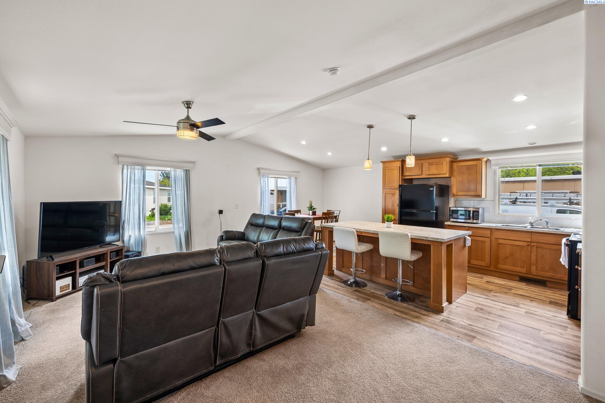 Homes for sale in Richland, WA | 21 Nuclear Ln, Richland, WA 99354 | MLS# 286374