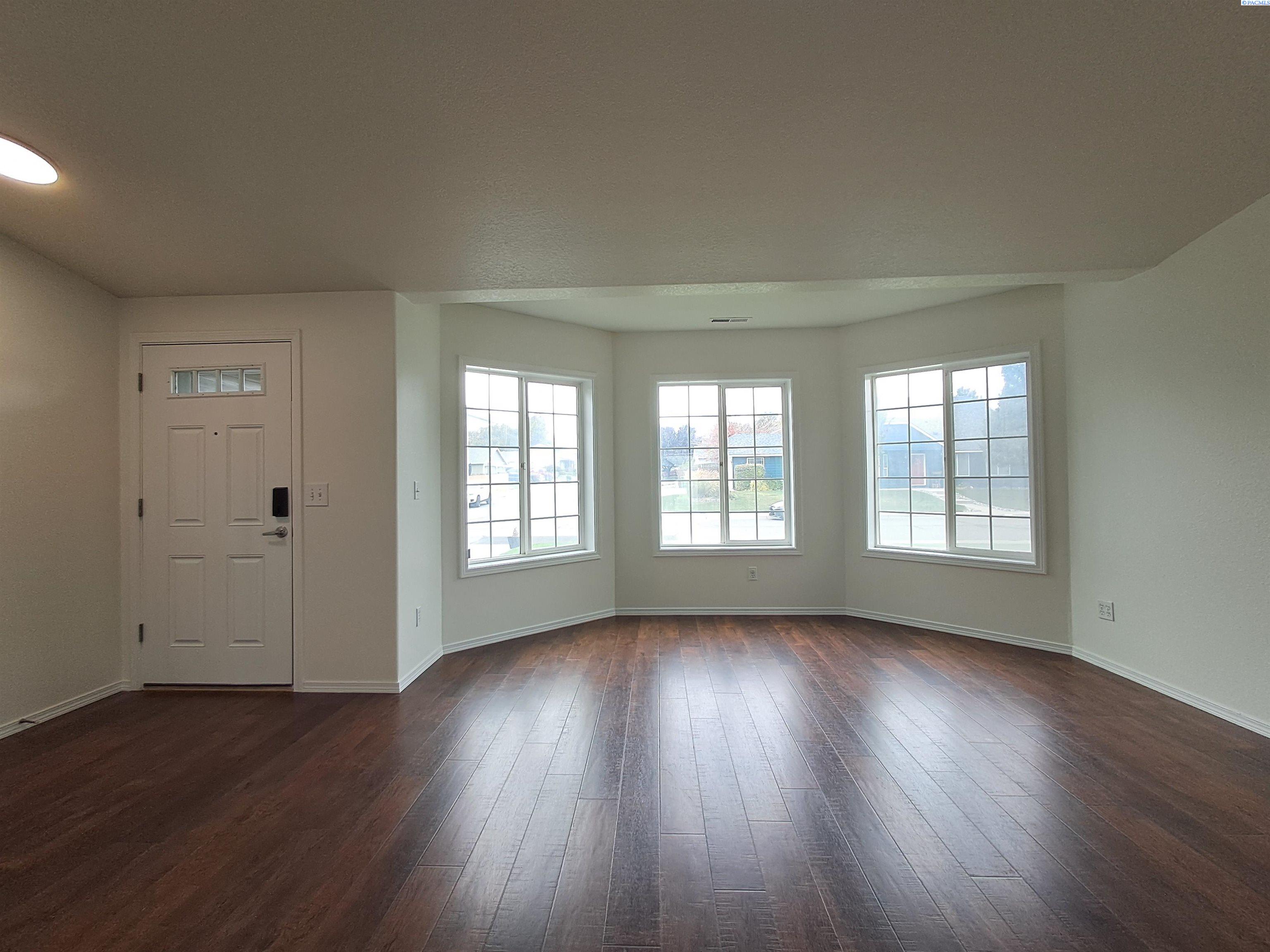 Homes for sale in Kennewick, WA | 4001 S Quincy St, Kennewick, WA 99337 | MLS# 286380