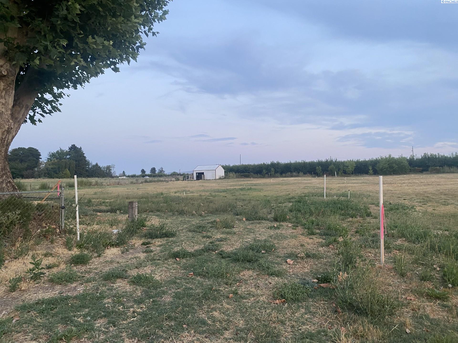 Homes for sale in Grandview, WA | Nka W King St Lot B, Grandview, WA 98930 | MLS# 286768