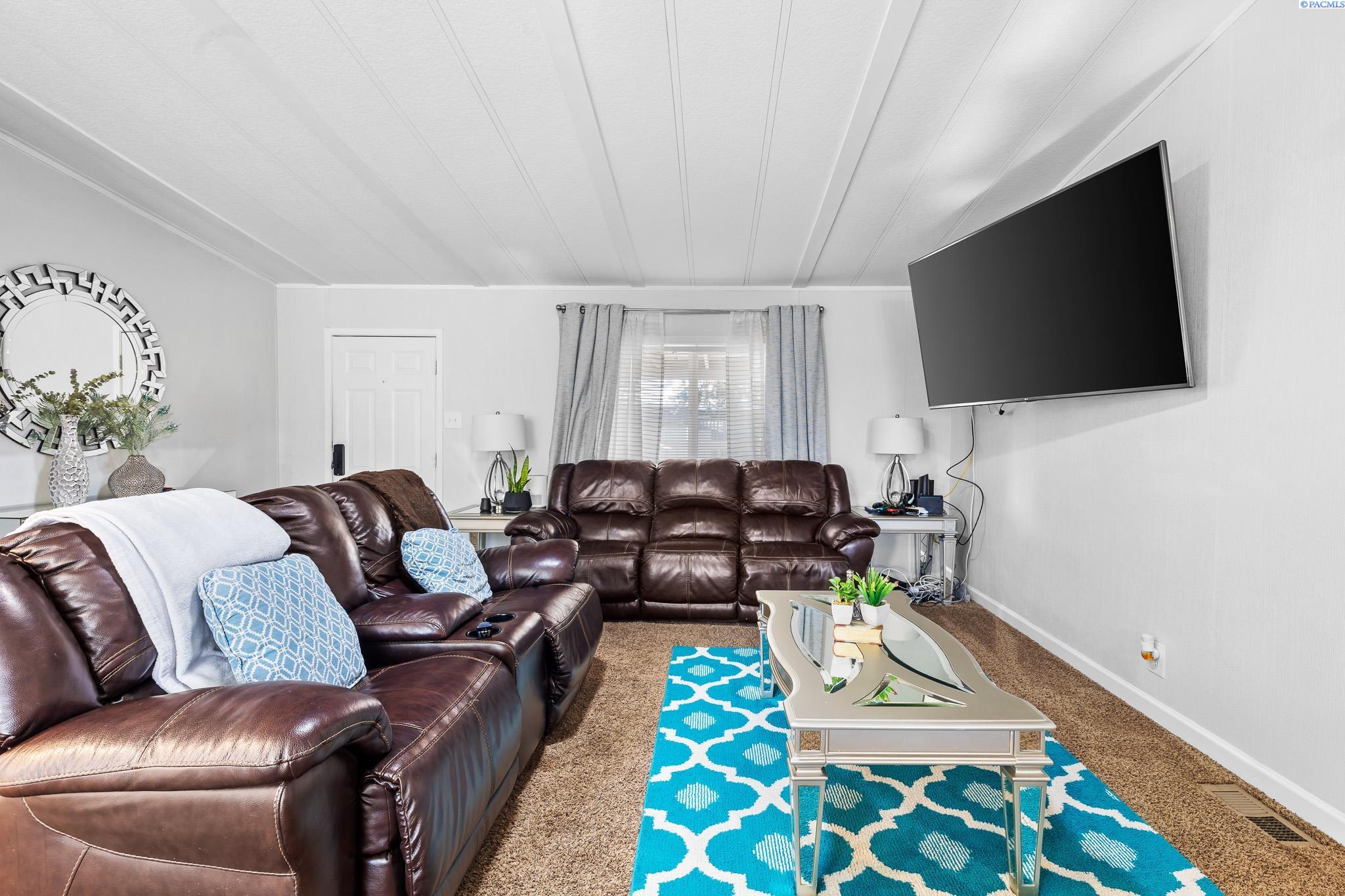 Homes for sale in West Richland, WA | 8 Royal Crest Loop, West Richland, WA 99353 | MLS# 286915