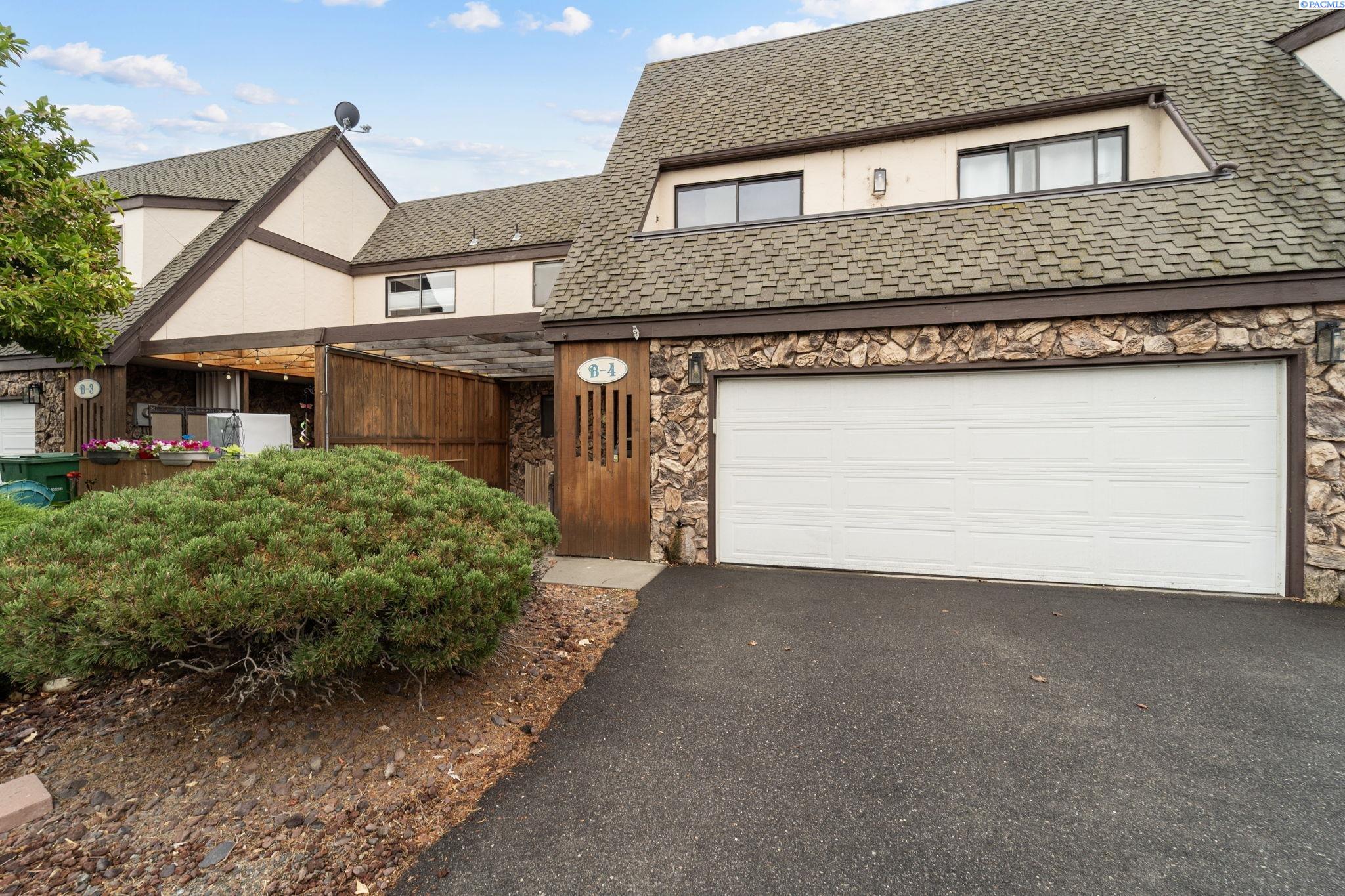 Homes for sale in Kennewick, WA | 4214 W Klamath, Kennewick, WA 99336 | MLS# 287010