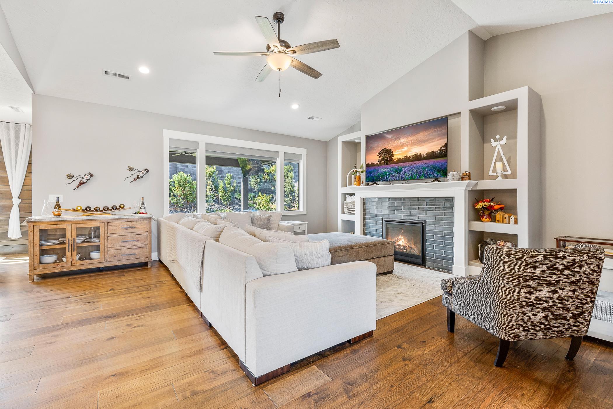 Homes for sale in West Richland, WA | 4421 Rosencrans Rd, West Richland, WA 99353 | MLS# 287078