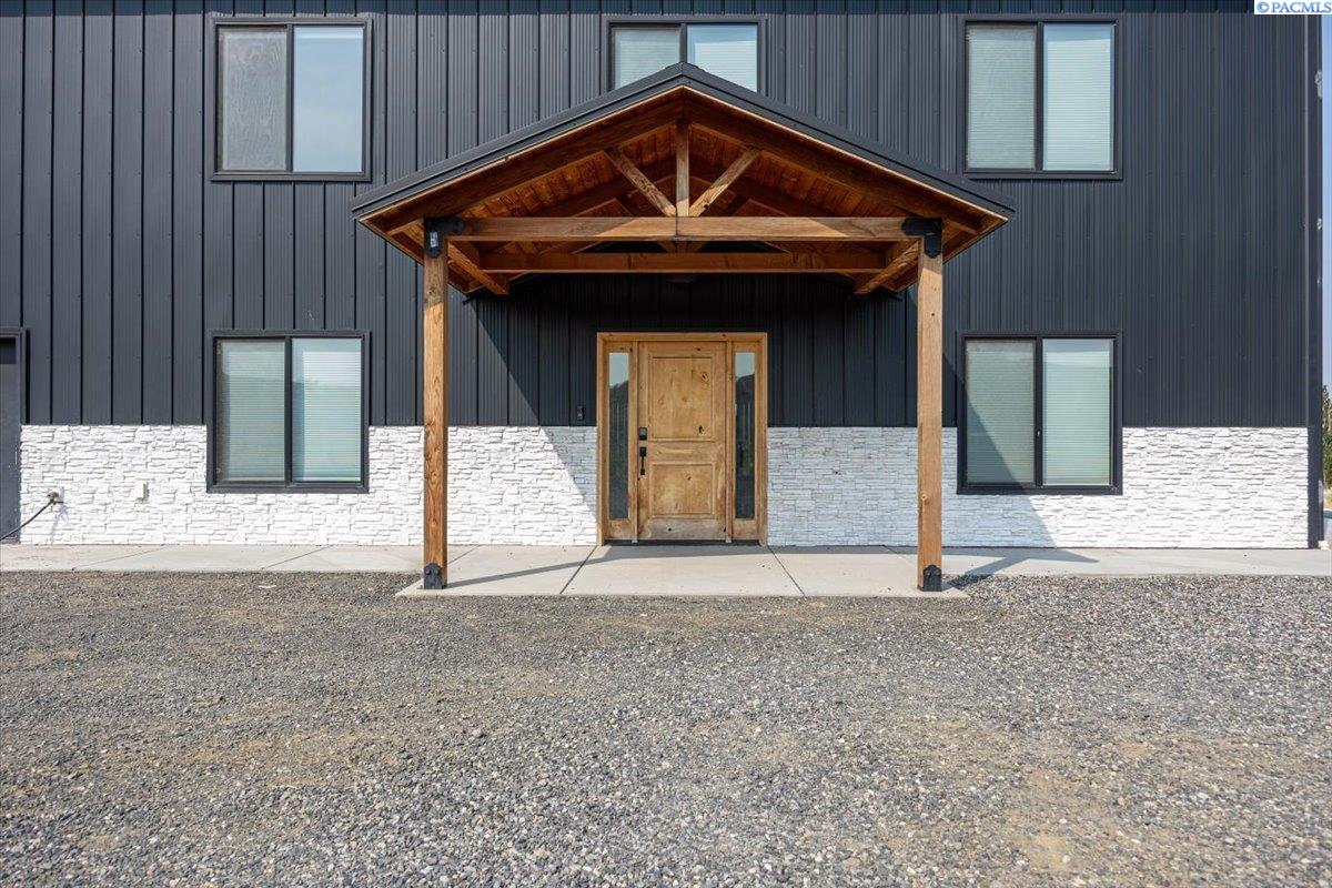 Homes for sale in Kennewick, WA | 246614 E Hover Rd, Kennewick, WA 99337 | MLS# 287101